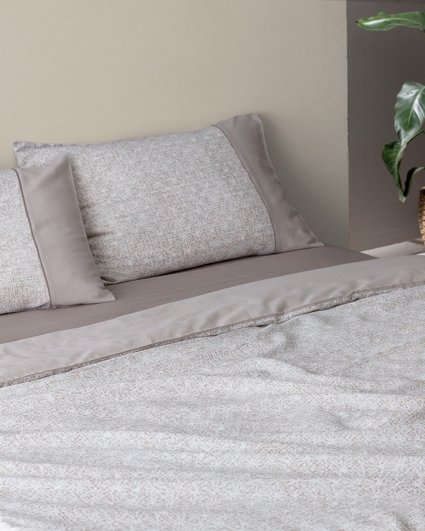 Astrid Duvet Cover Set -coco Crep Patterned - Madame Coco JO