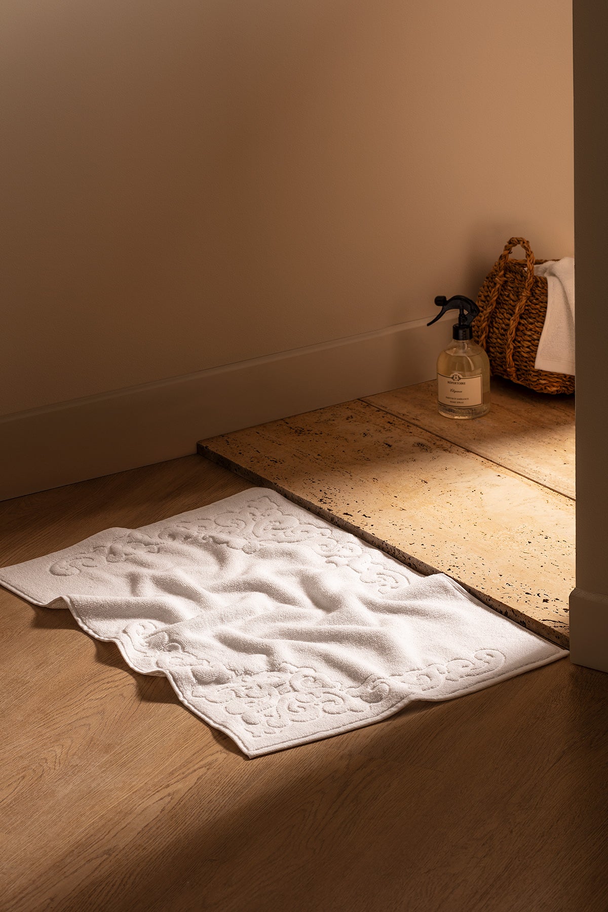 Orlena Foot Towel - Madame Coco JO