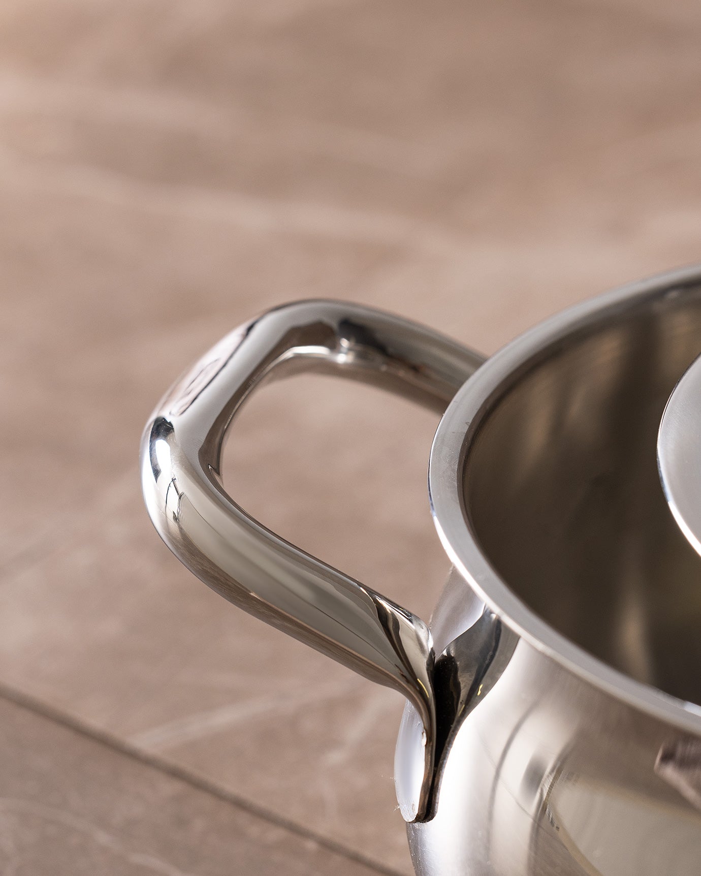 Vera Deep Pot 16 Cm - Madame Coco JO