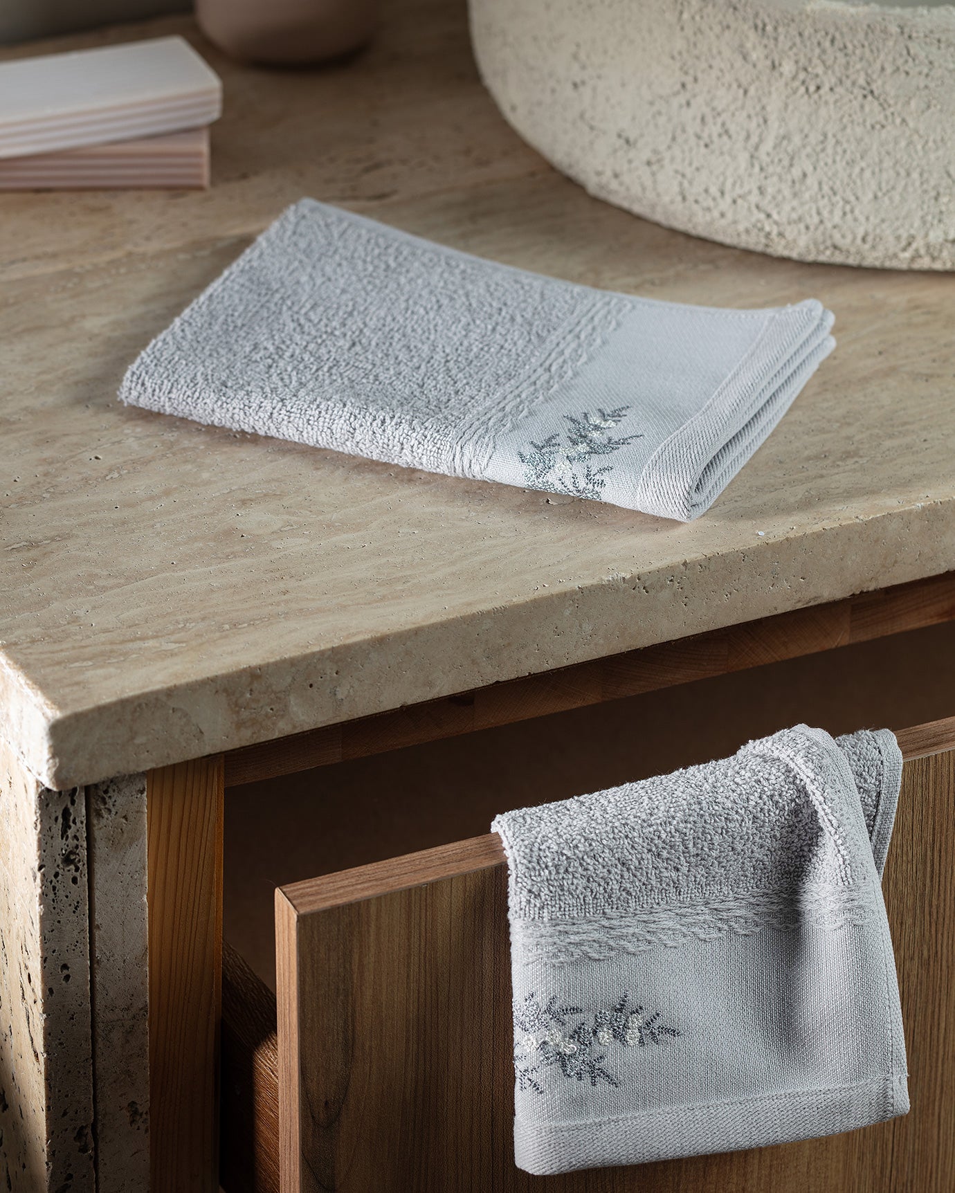 Pansy 2 Pack Hand Towel - Madame Coco JO