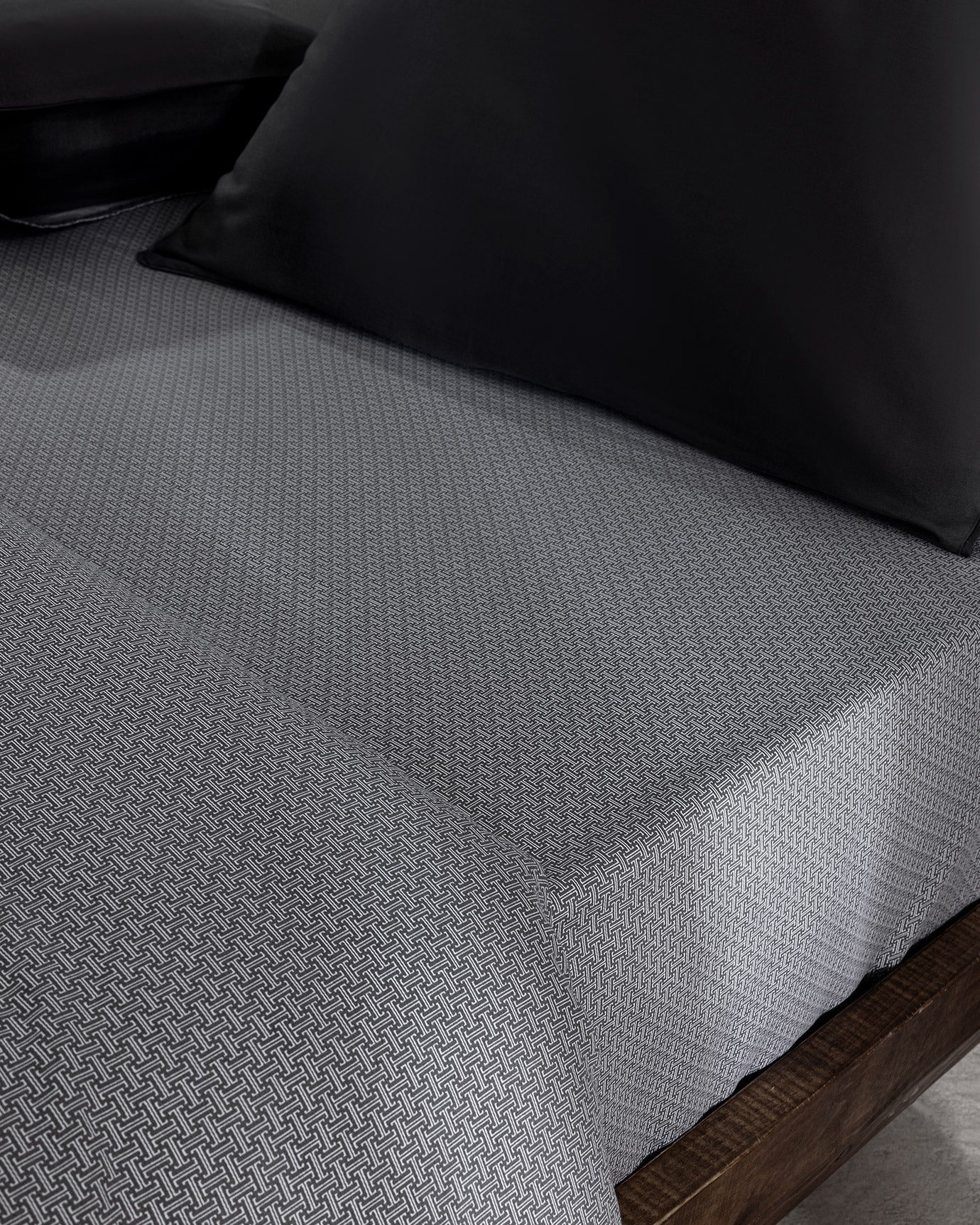 Vachel King Size Printed Satin Duvet Cover Set - Madame Coco JO