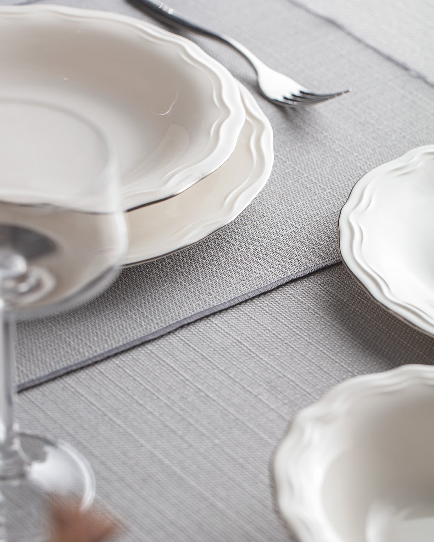 Viola 24 Piece Dinner Set Gold/platinum - Madame Coco JO