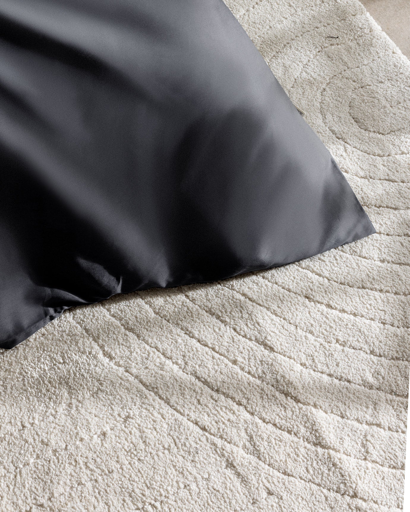 Vachel King Size Printed Satin Duvet Cover Set - Madame Coco JO