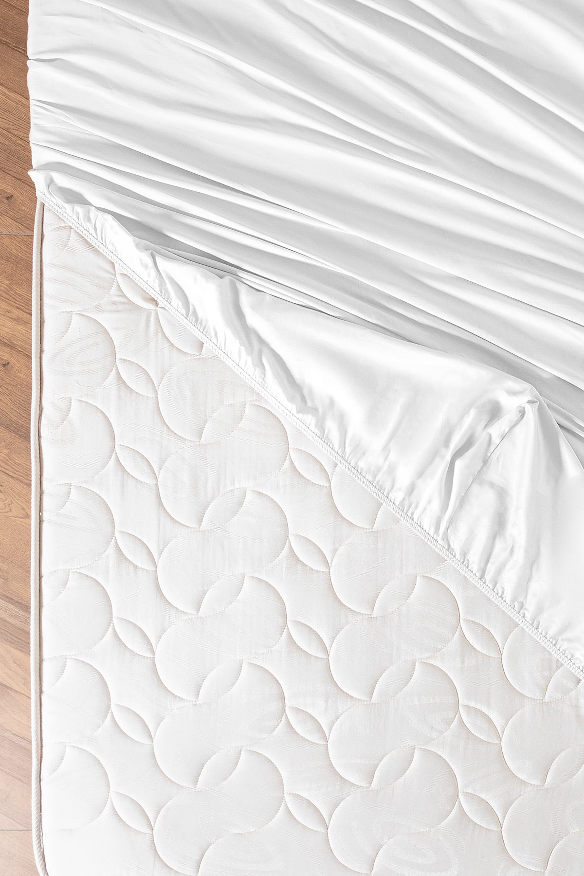 Ciel Satin Fitted Sheet - Madame Coco JO