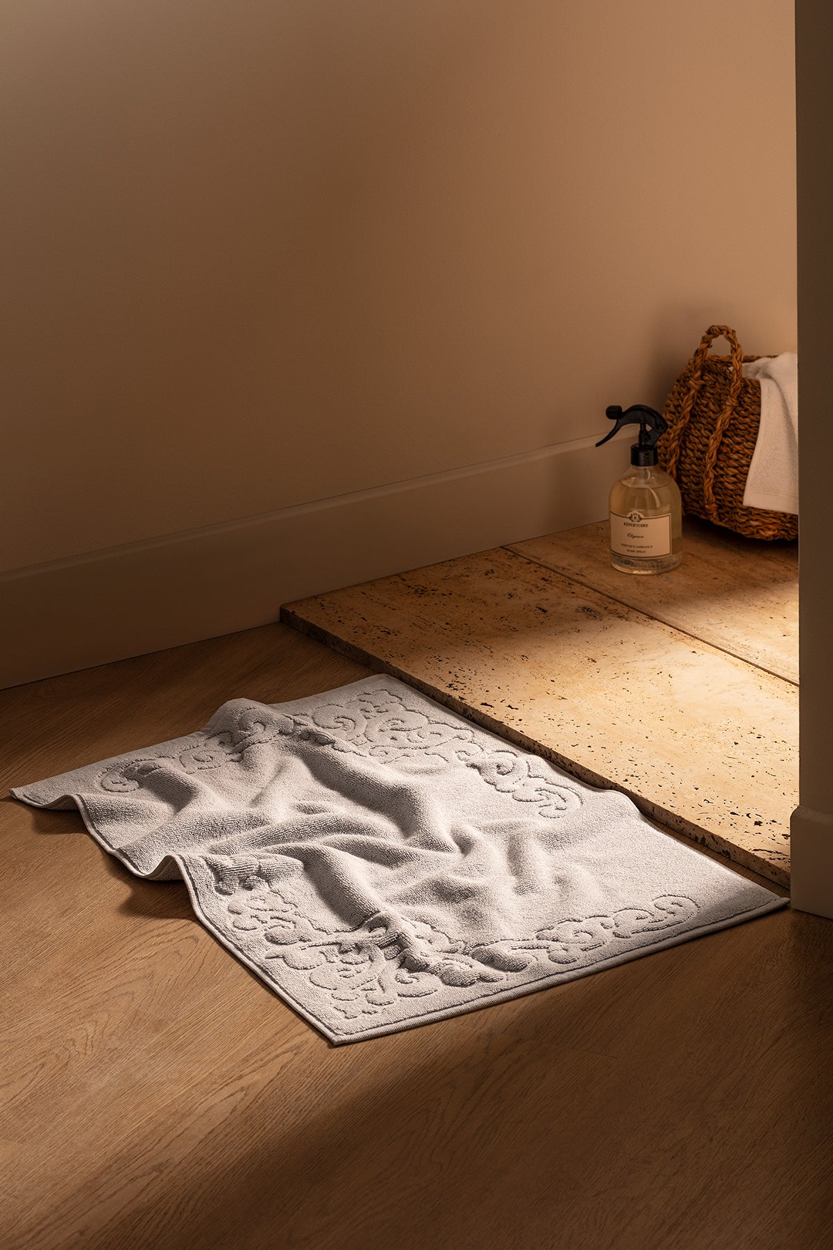 Orlena Foot Towel - Madame Coco JO