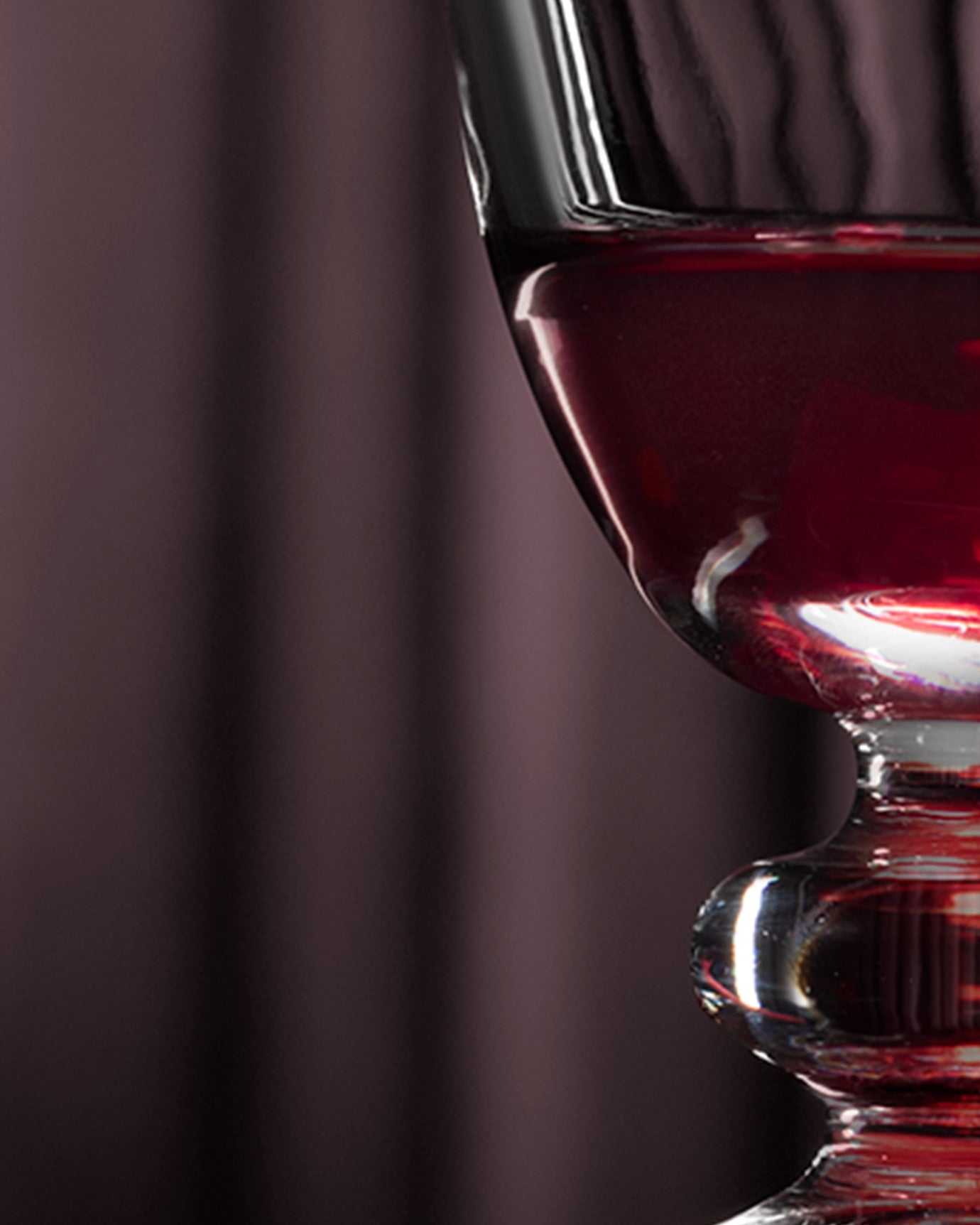 Valerio 4-piece Red Wine Glass Set - Madame Coco JO