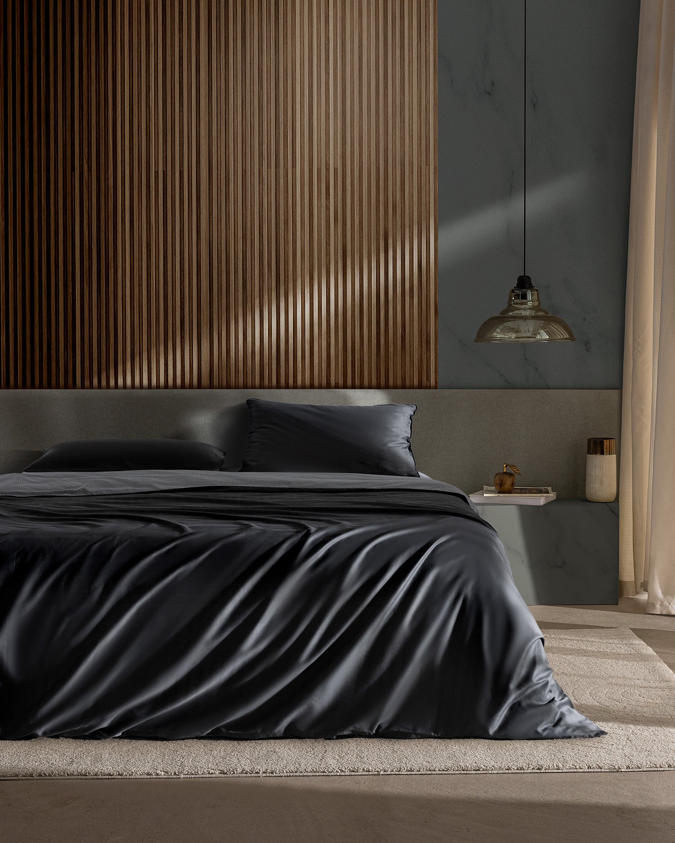 Vachel King Size Printed Satin Duvet Cover Set - Madame Coco JO