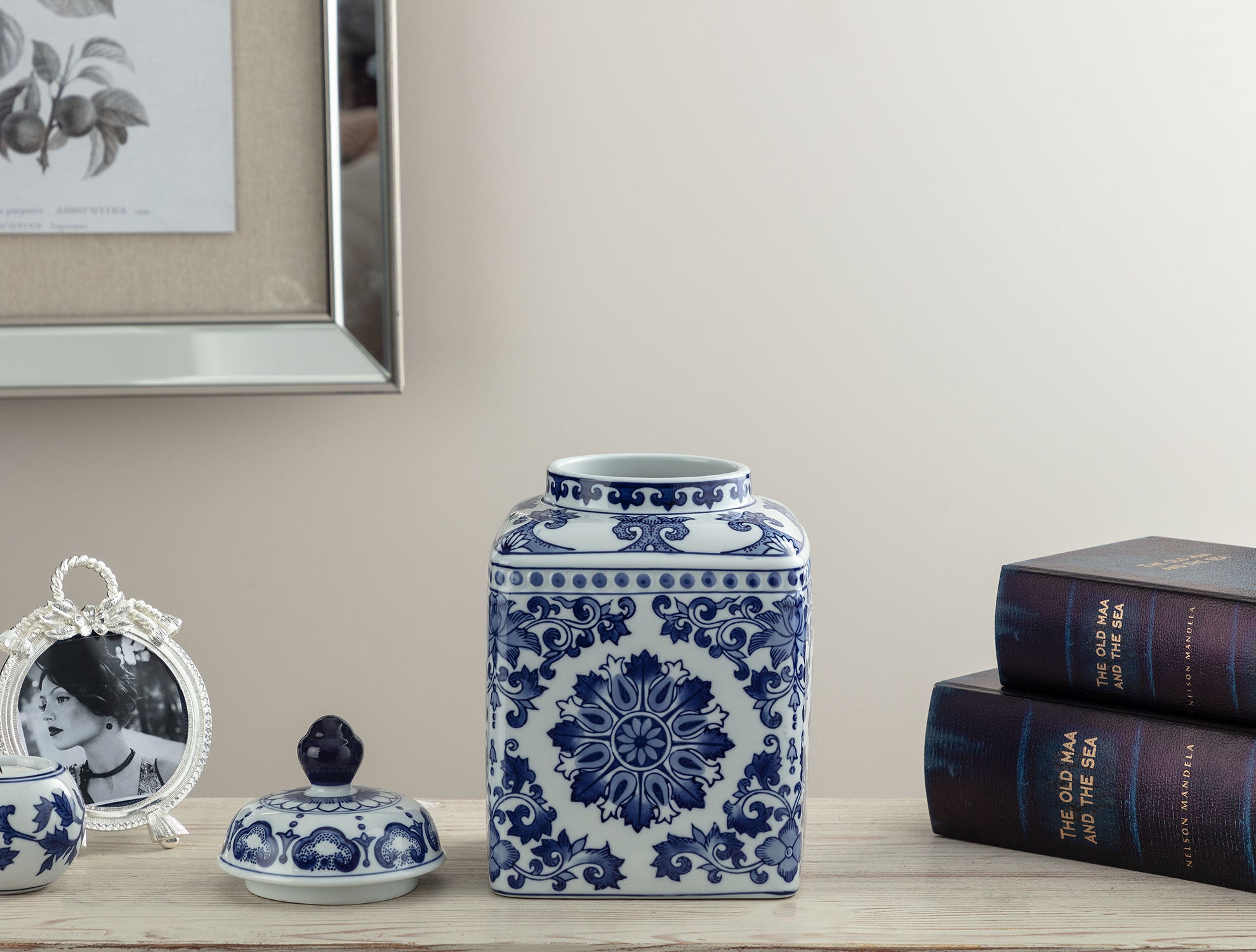 Nanterre Decorative Object - Madame Coco JO