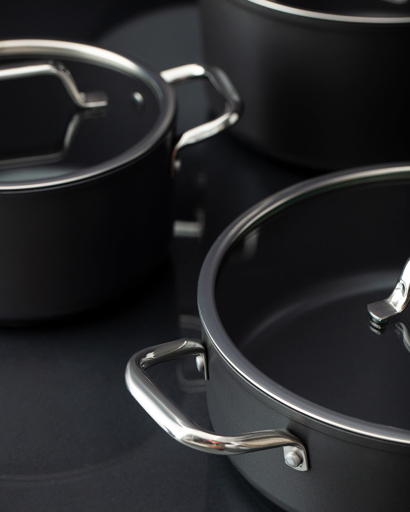 Titanium Profesional  Cookware Set - Madame Coco JO