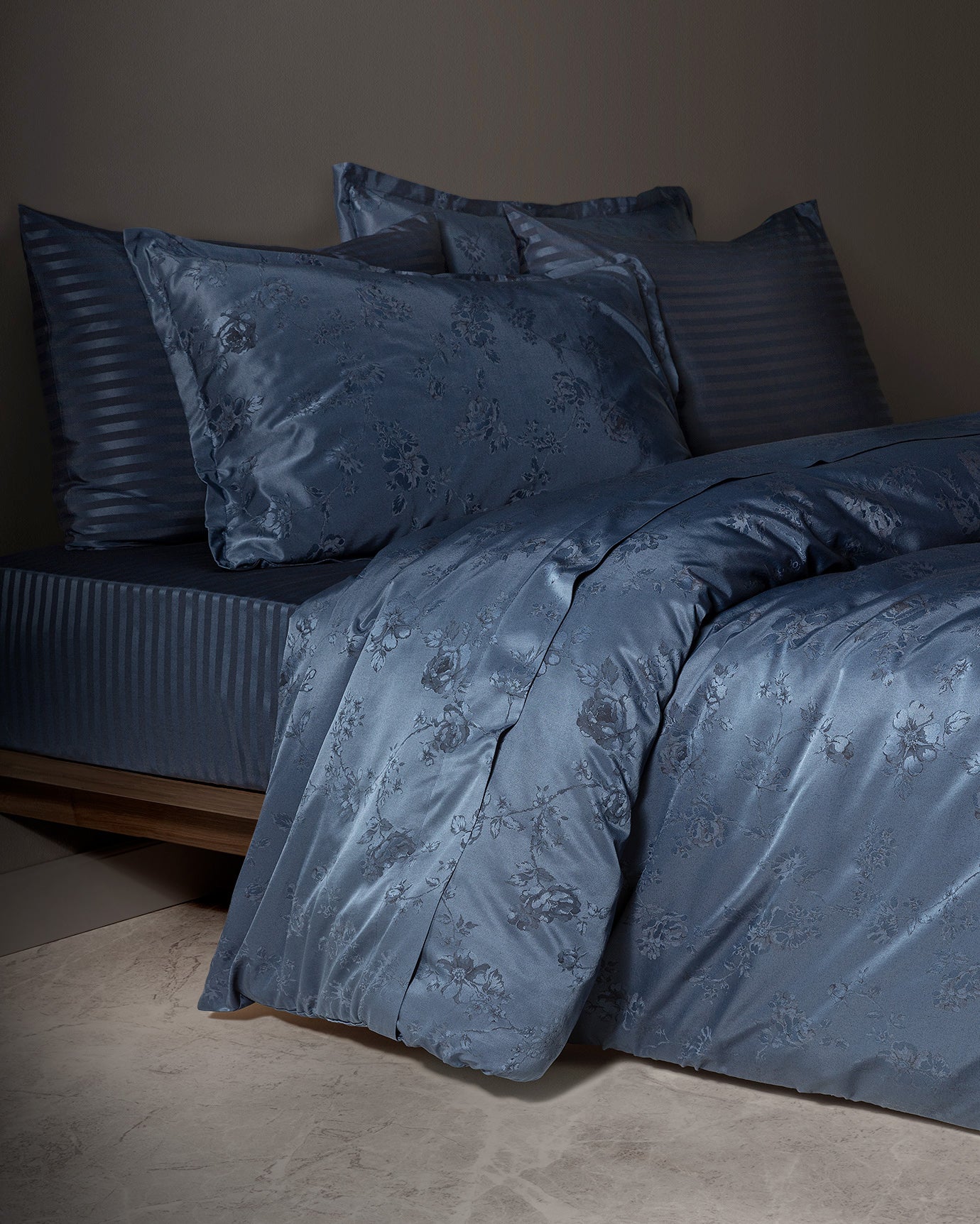 Audrey Double Size Duvet Cover Set - Jacquard Satin - Madame Coco JO