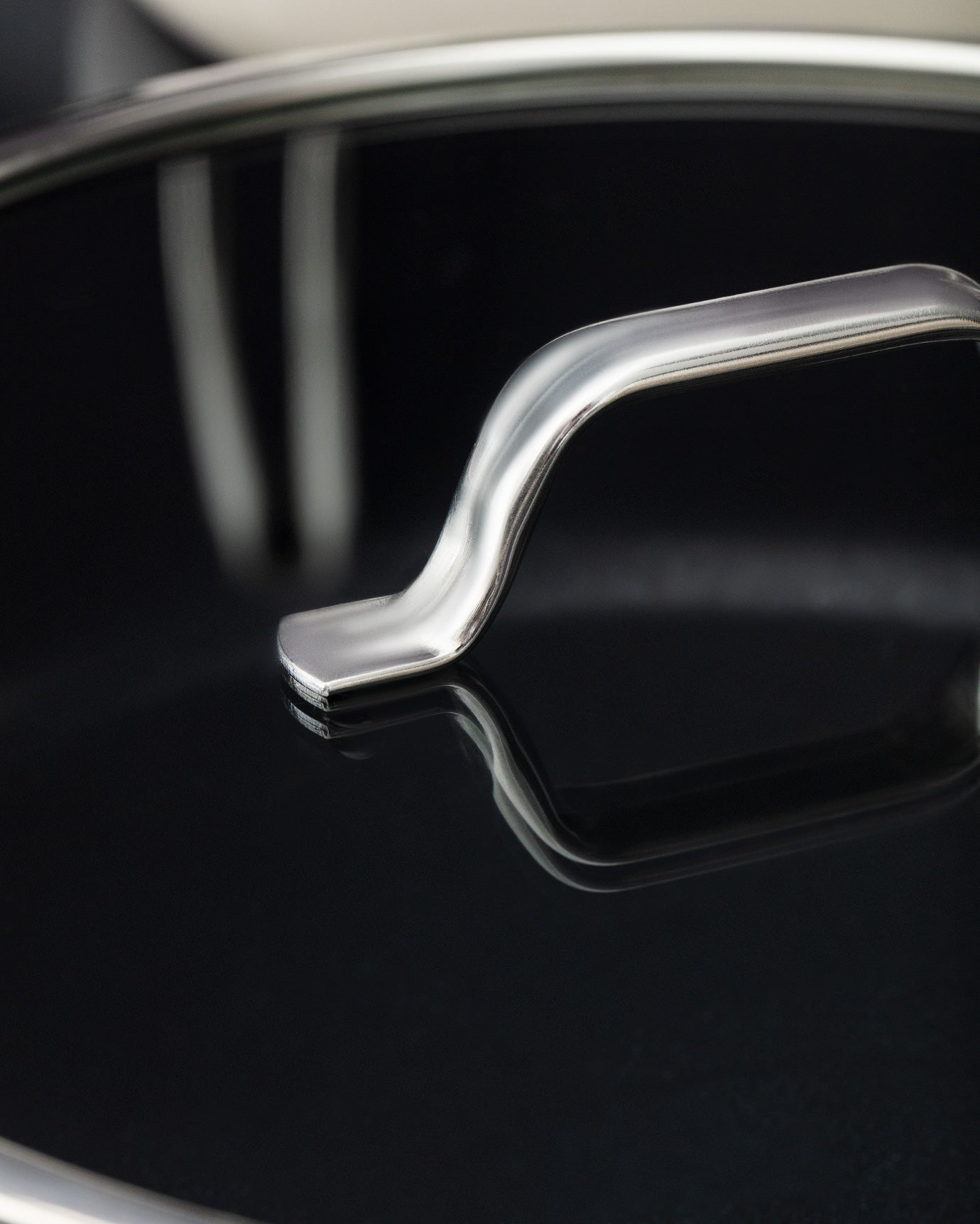 Titanium Enamelled Cookware Set - Madame Coco JO