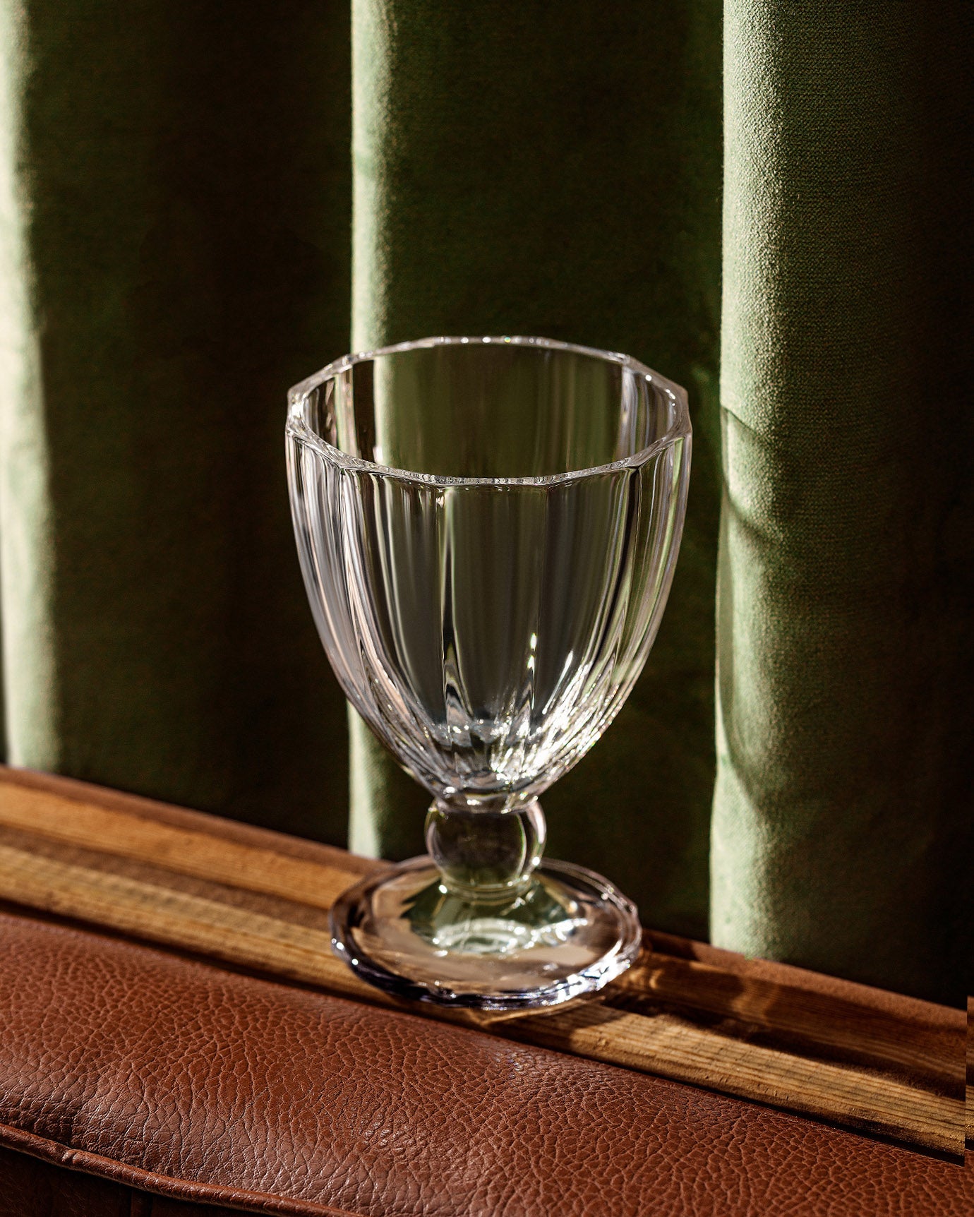 Fiona 4-piece Tall Wine Glass Set - Madame Coco JO