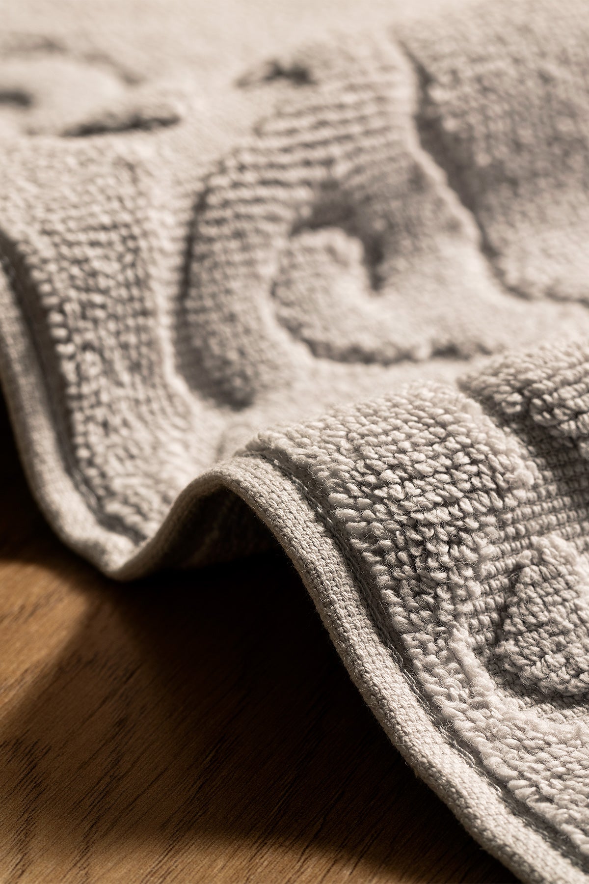 Orlena Foot Towel - Madame Coco JO