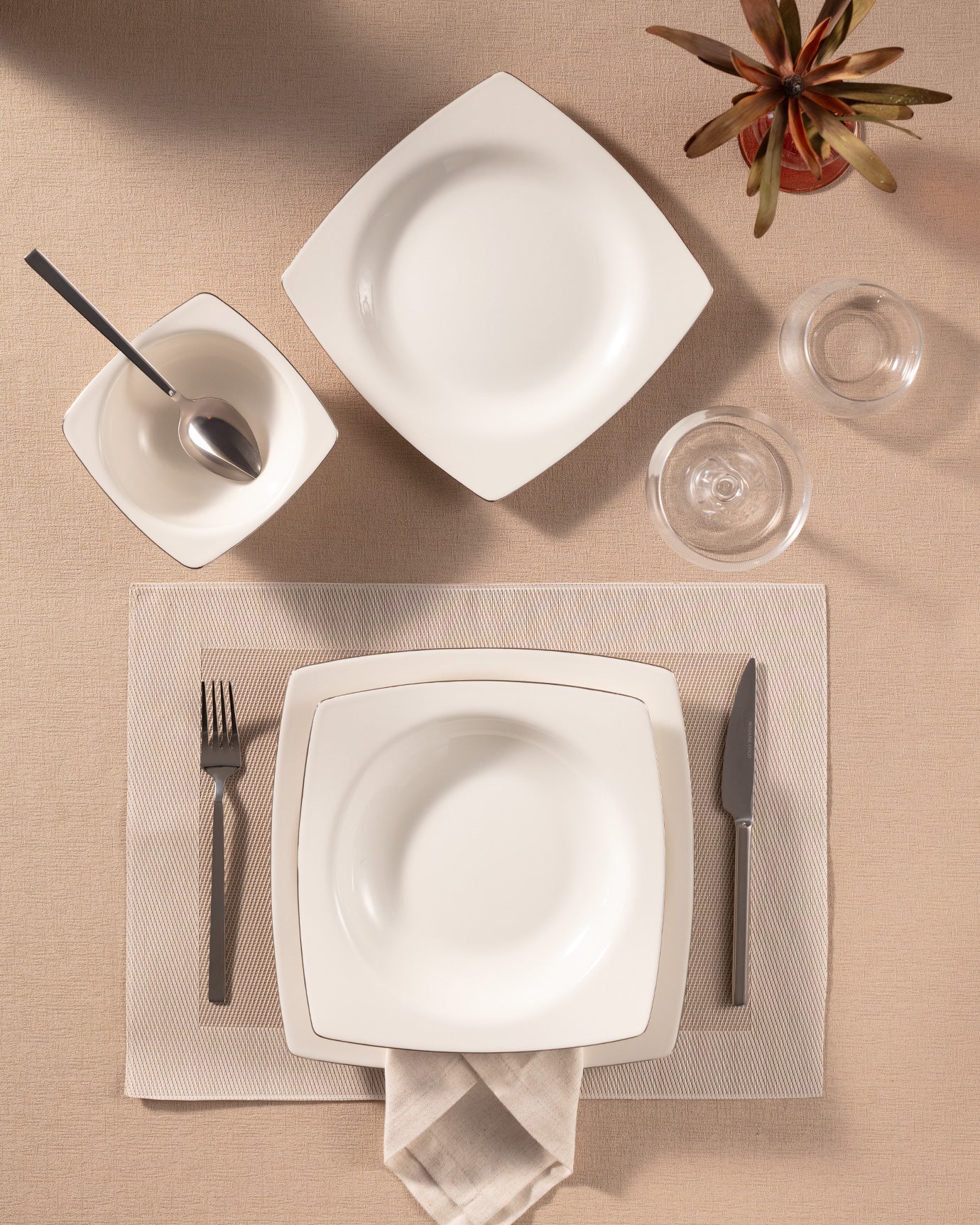 Ethan Dinner Set 24 Pcs - Madame Coco JO