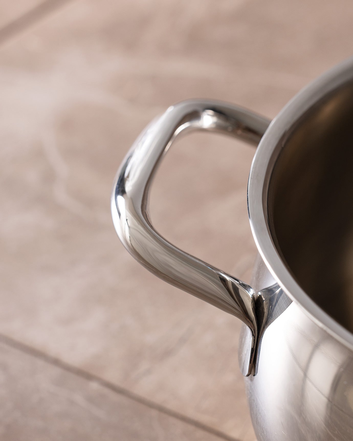 Vera Deep Pot 22 Cm - Madame Coco JO