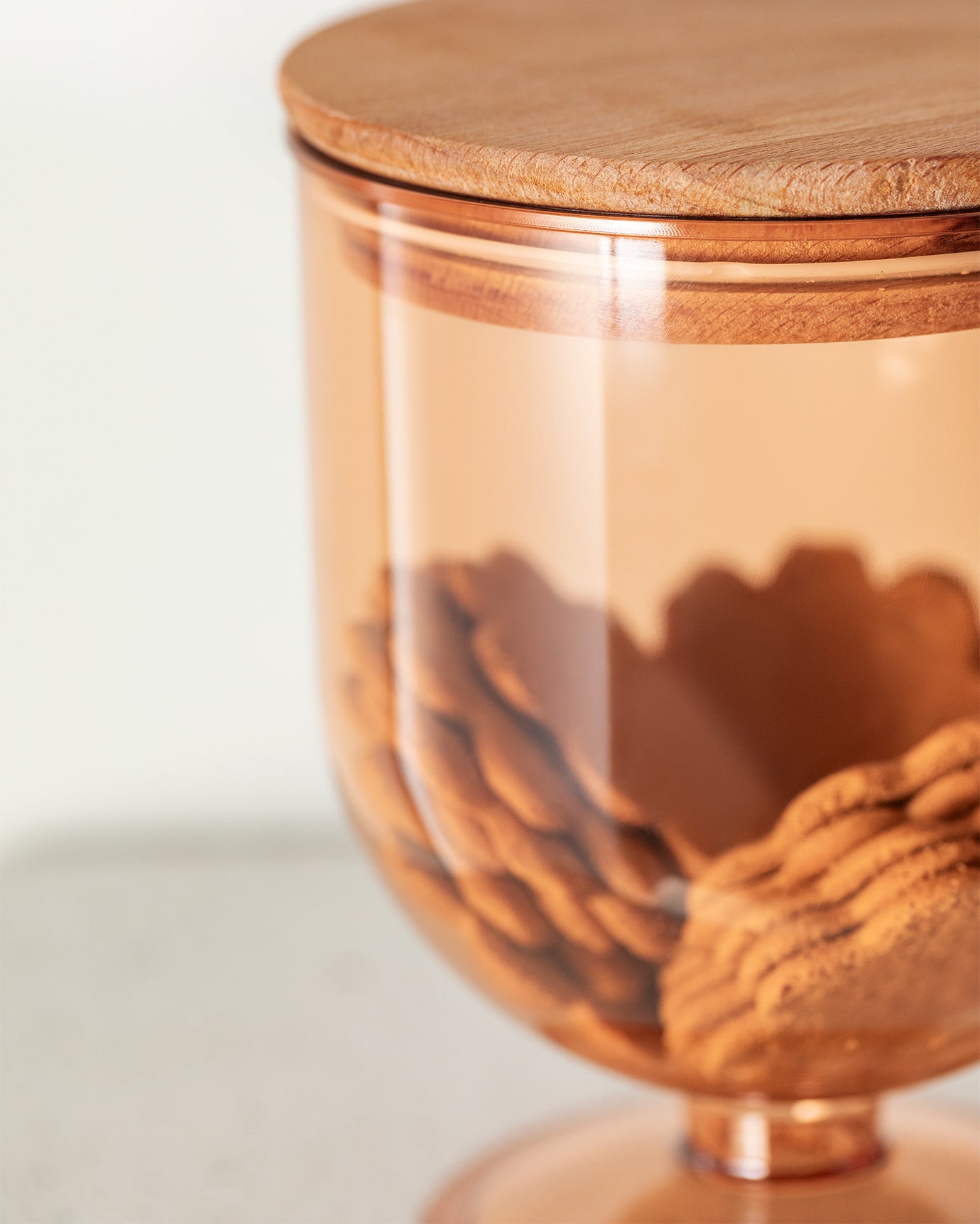 Storage Box With Wooden Lid 900ml - Madame Coco JO