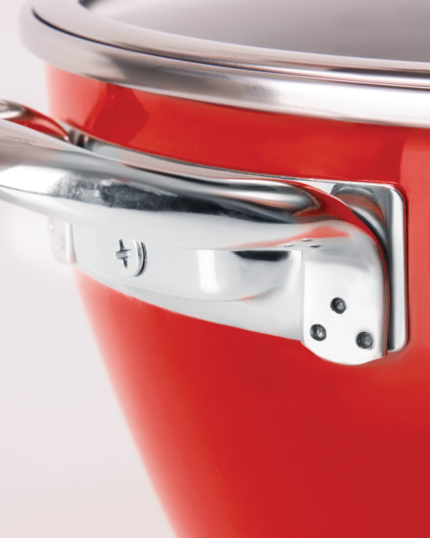 Titanium Enamelled Cookware Set - Madame Coco JO