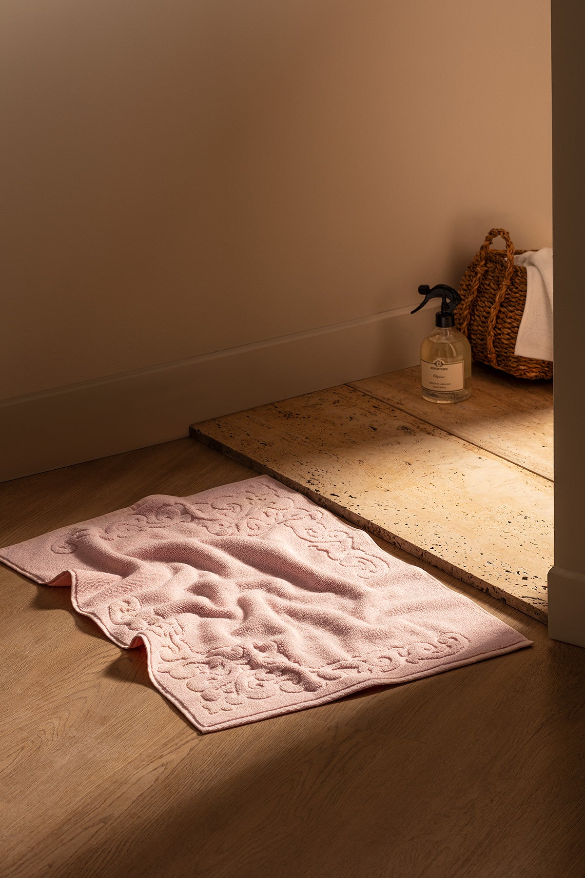 Orlena Foot Towel - Madame Coco JO