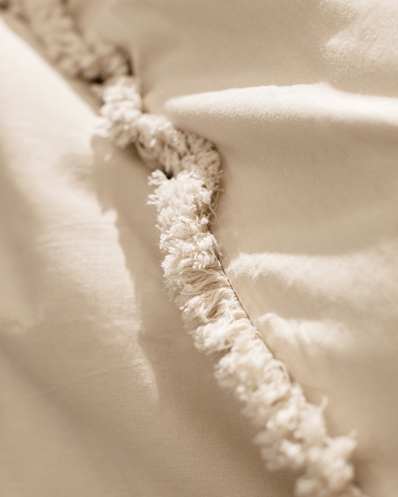 Sona Double Size Tasselled Duvet Cover Set - Madame Coco JO