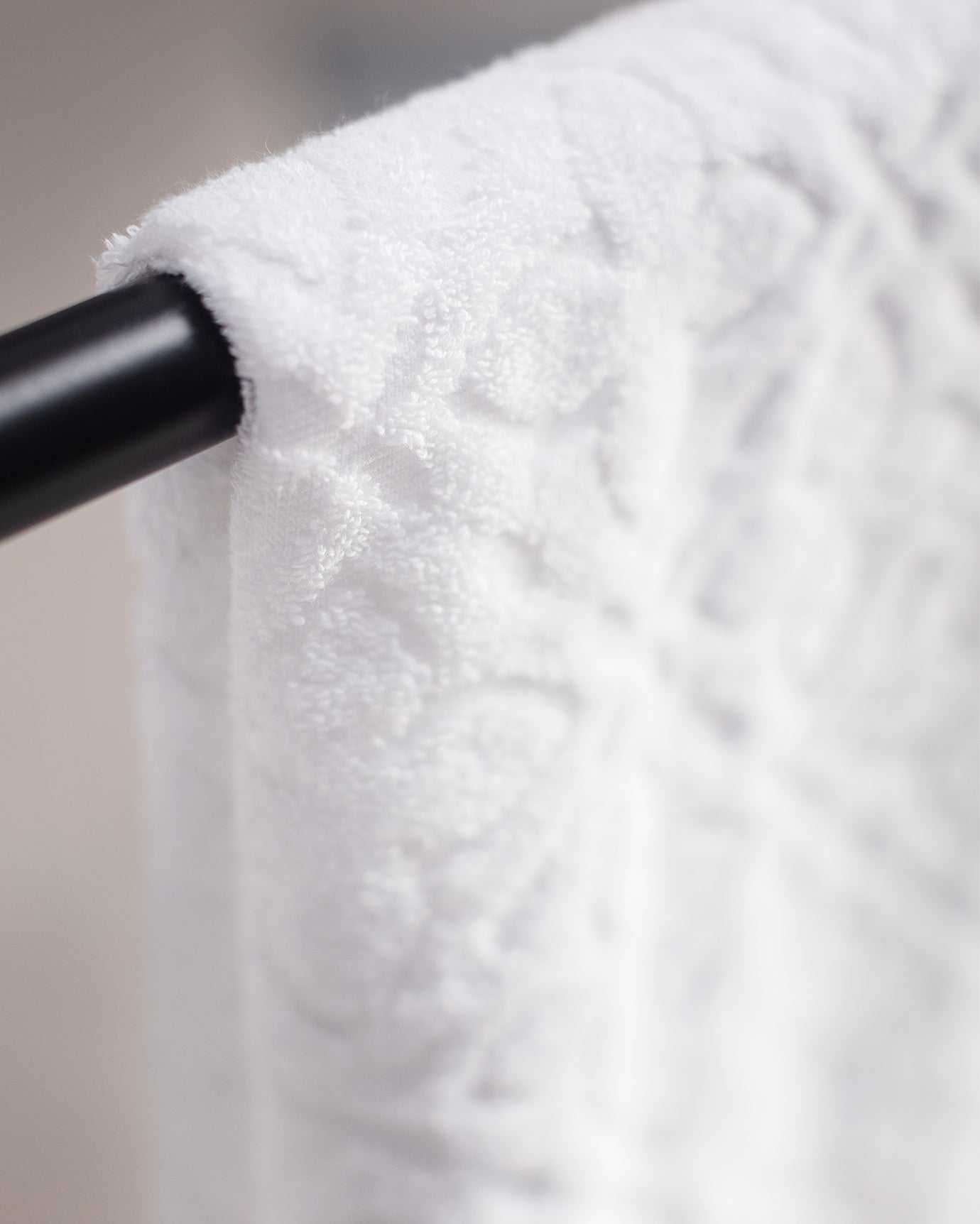 Chance Jacquard Bath Towel - Madame Coco JO