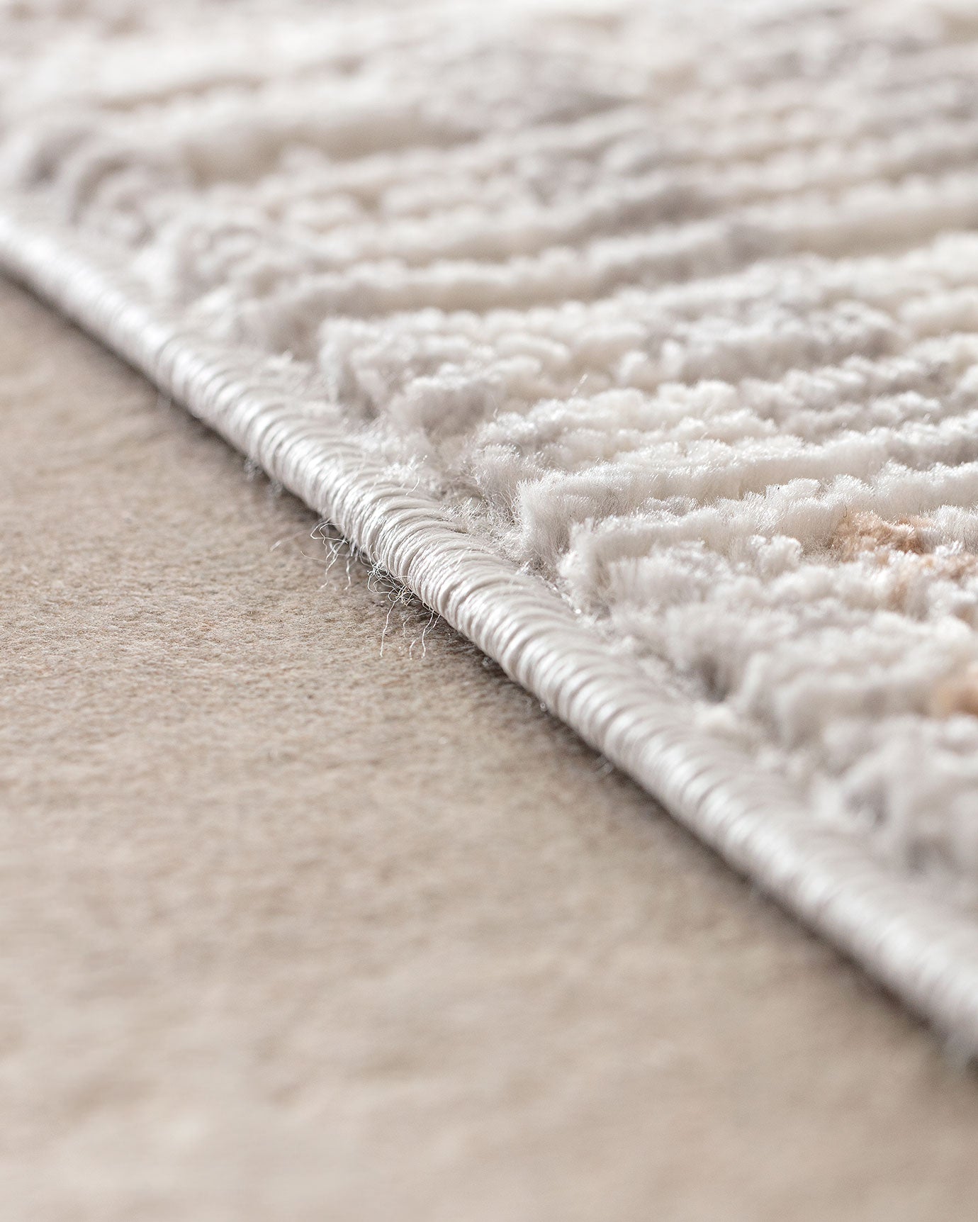 Damien Carpet - Madame Coco JO