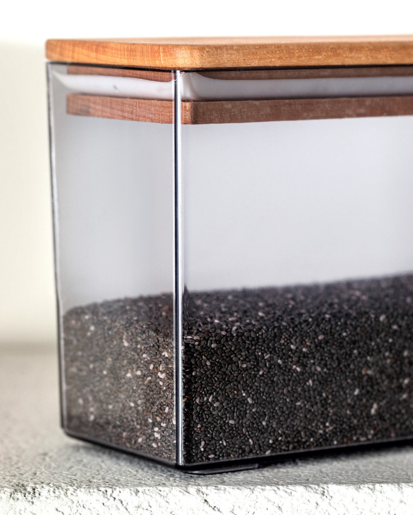 Storage Box With Wooden Lid 1200ml - Madame Coco JO