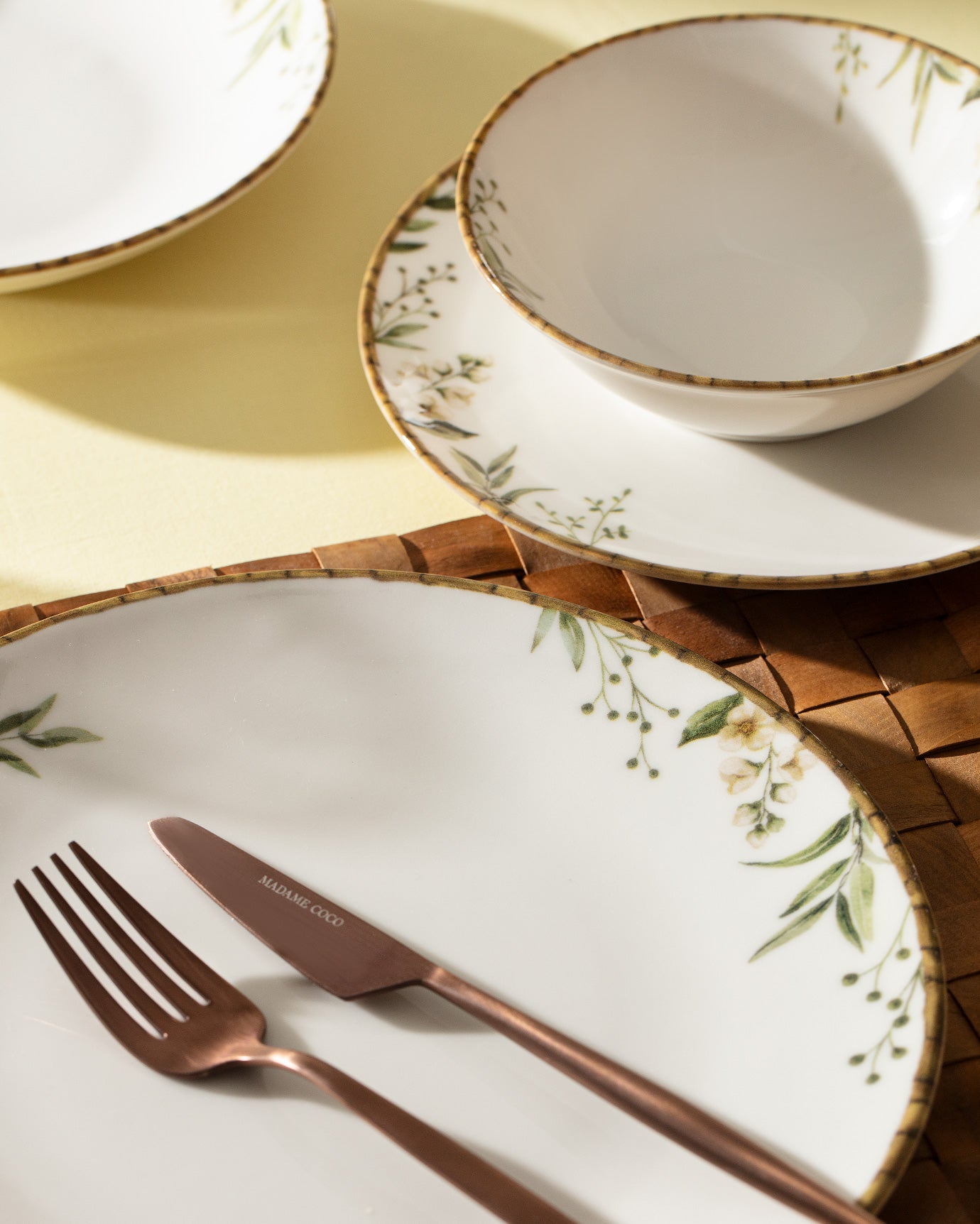 Bernelle Dinner Set 24 Pcs - Madame Coco JO