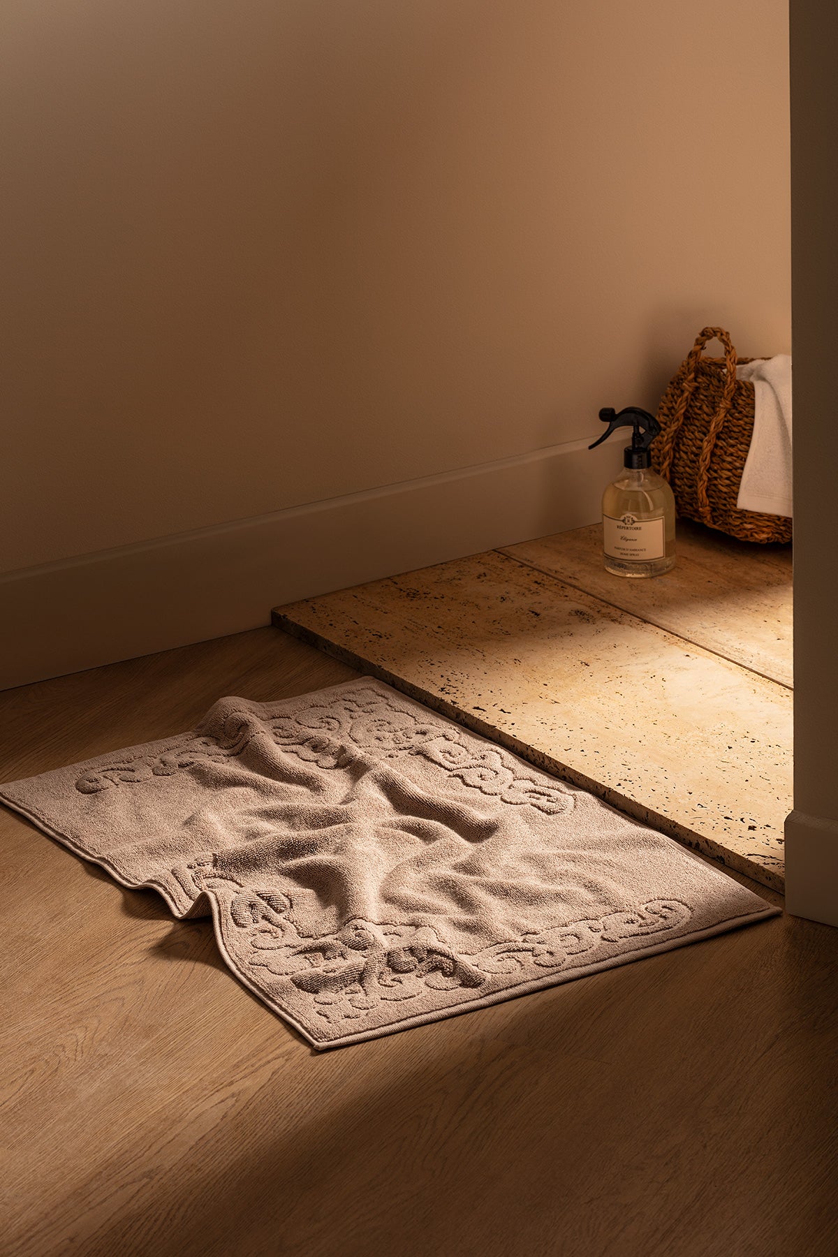 Orlena Foot Towel - Madame Coco JO