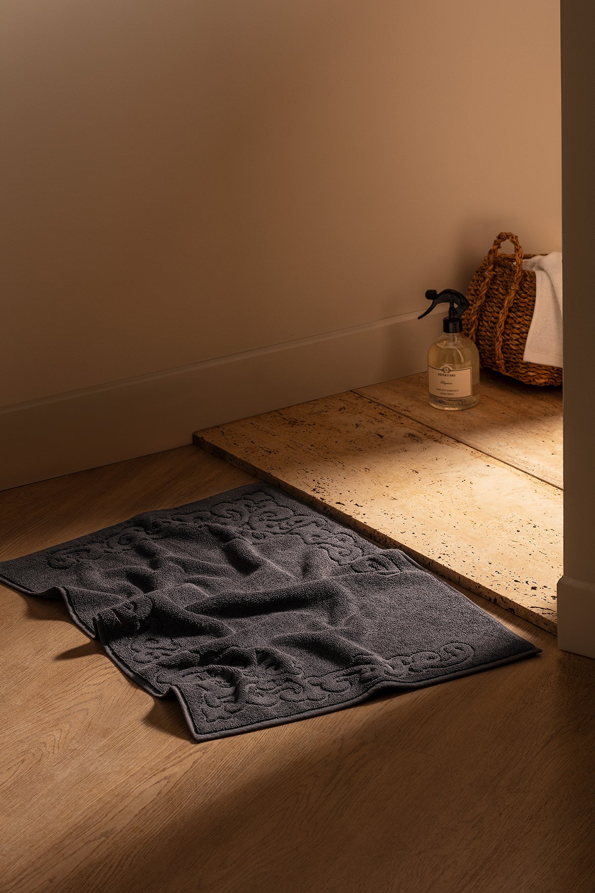 Orlena Foot Towel - Madame Coco JO