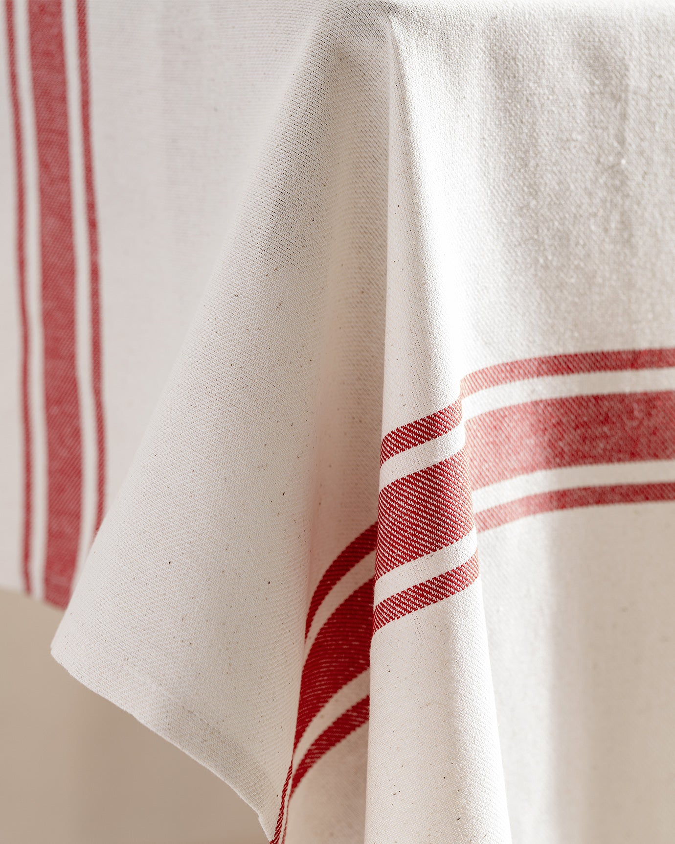 Andre Table Cloth - Madame Coco JO