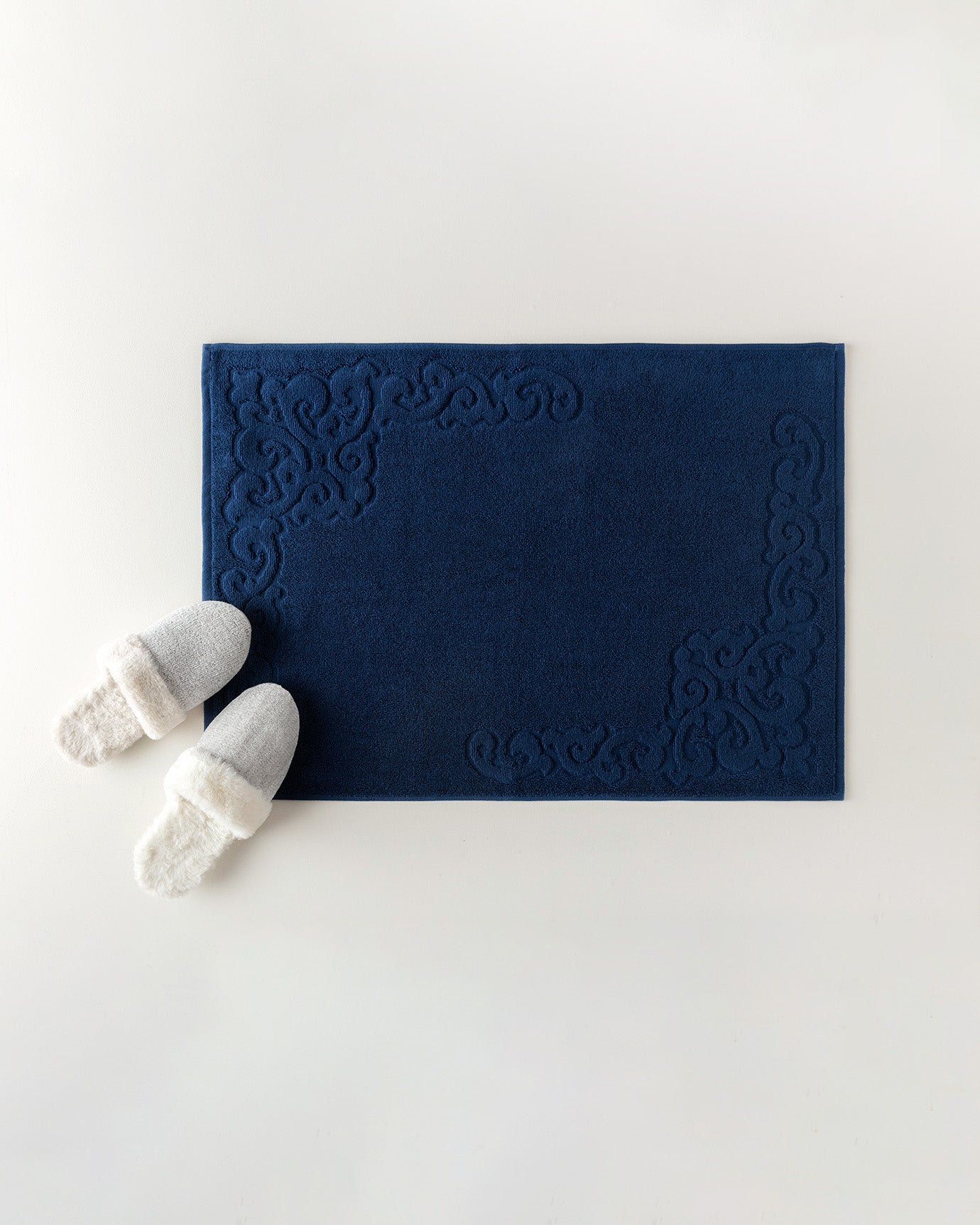 Orlena Foot Towel - Madame Coco JO