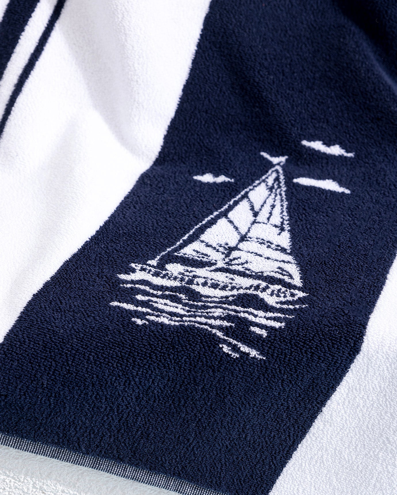 Voilier  Beach Towel - Madame Coco JO