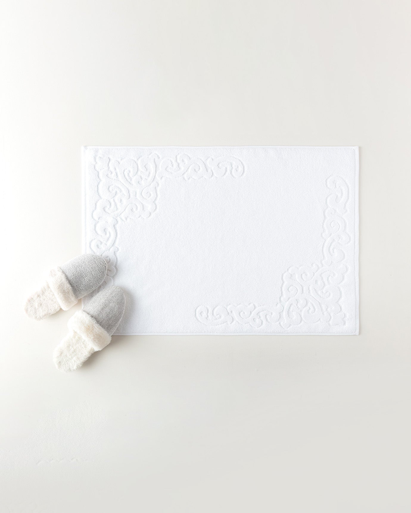 Orlena Foot Towel - Madame Coco JO