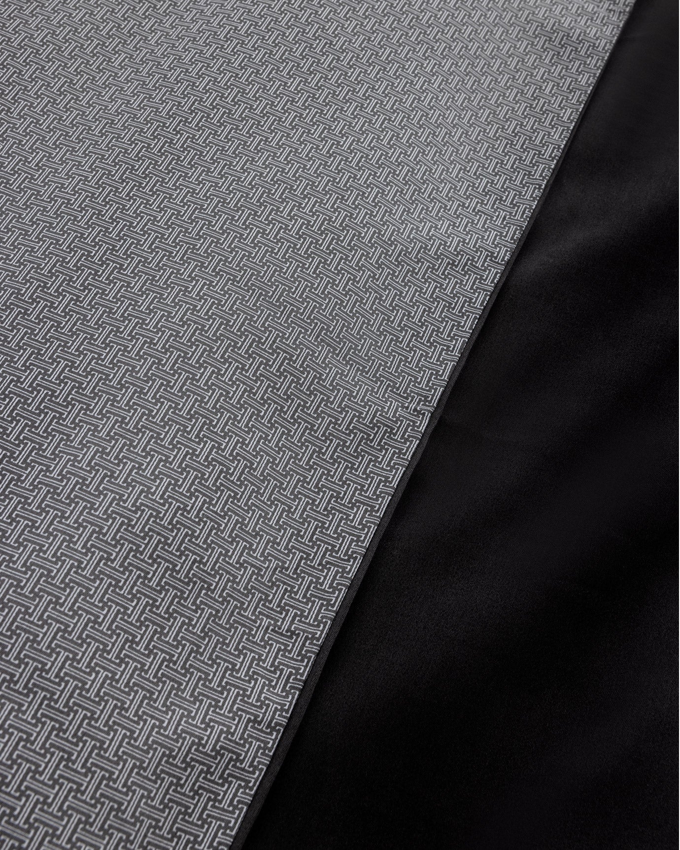 Vachel King Size Printed Satin Duvet Cover Set - Madame Coco JO