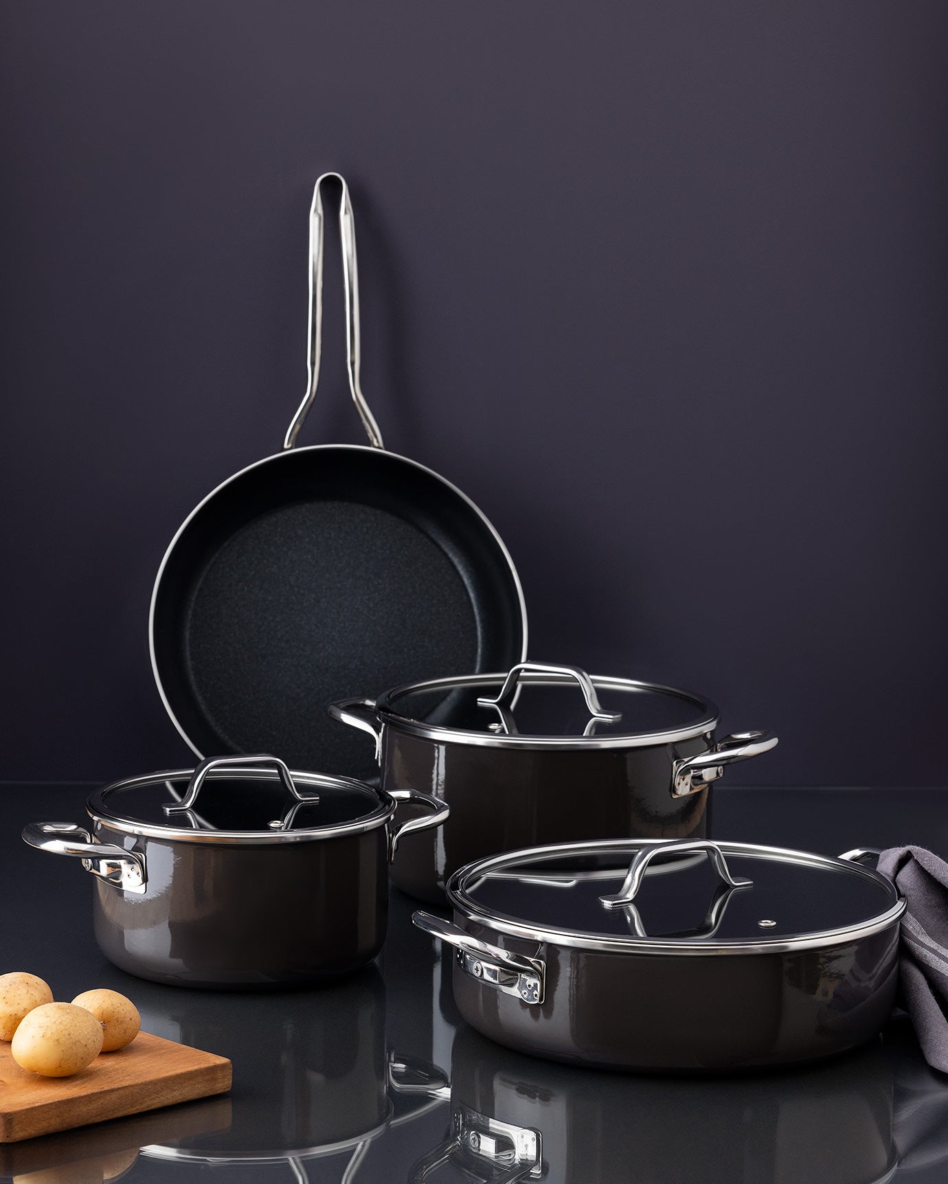 Titanium Enamelled Cookware Set - Madame Coco JO