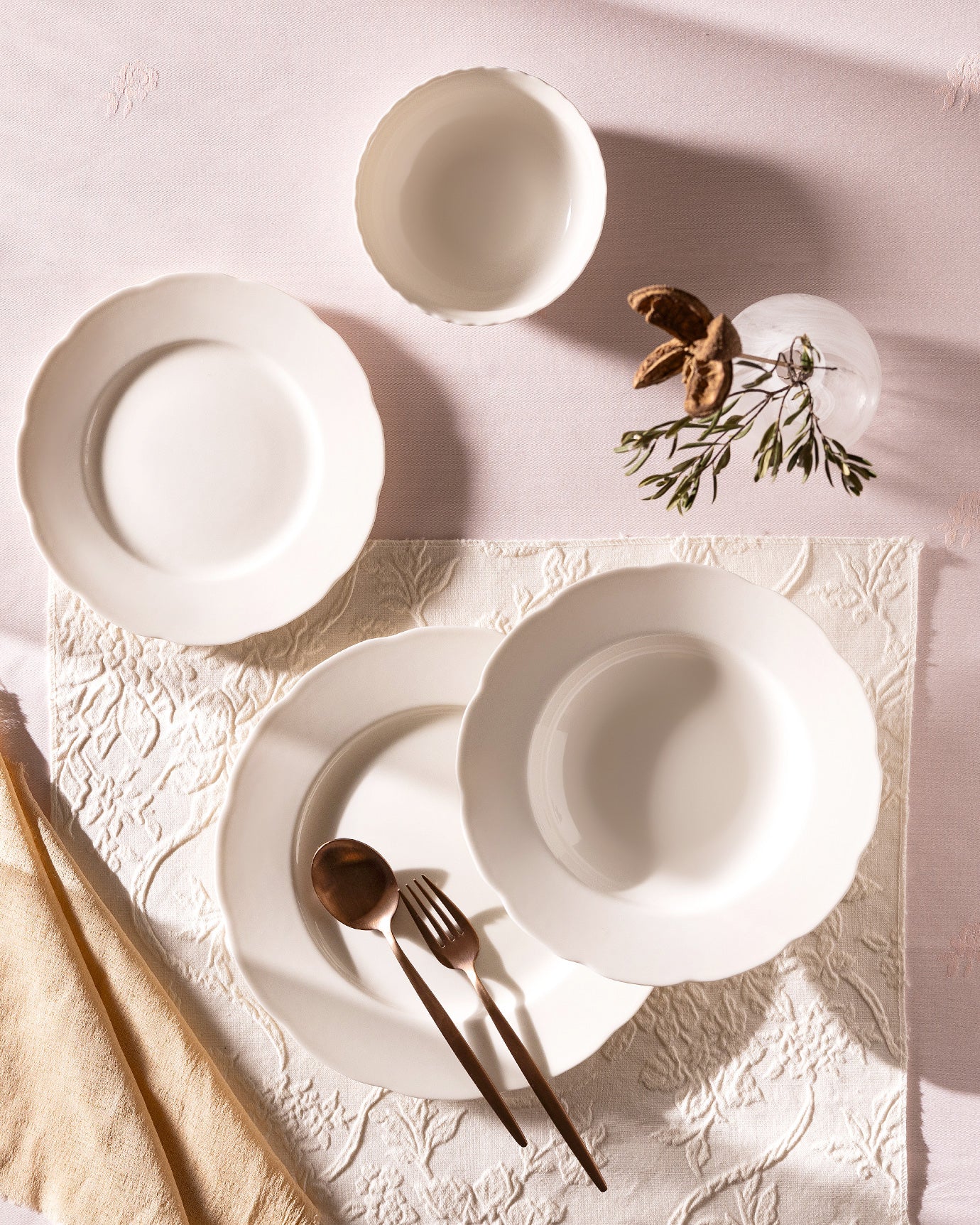 Amabella Dinner Set 24 Pcs - Madame Coco JO