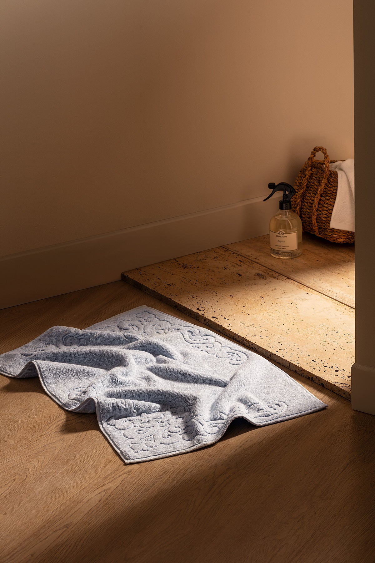 Orlena Foot Towel - Madame Coco JO