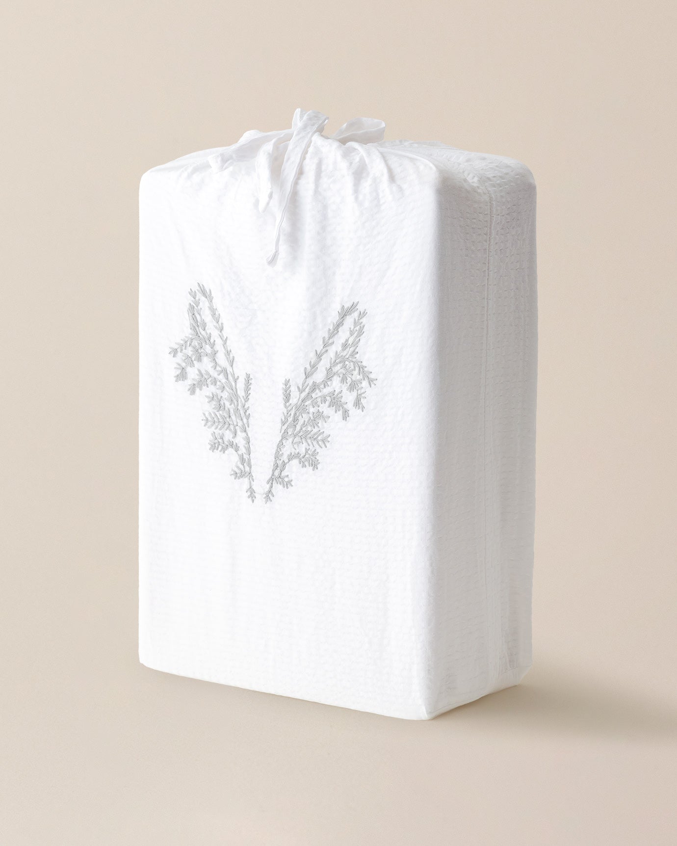 Linda King Size Duvet Cover Set - Embroidered Washed Seersucker - Madame Coco JO