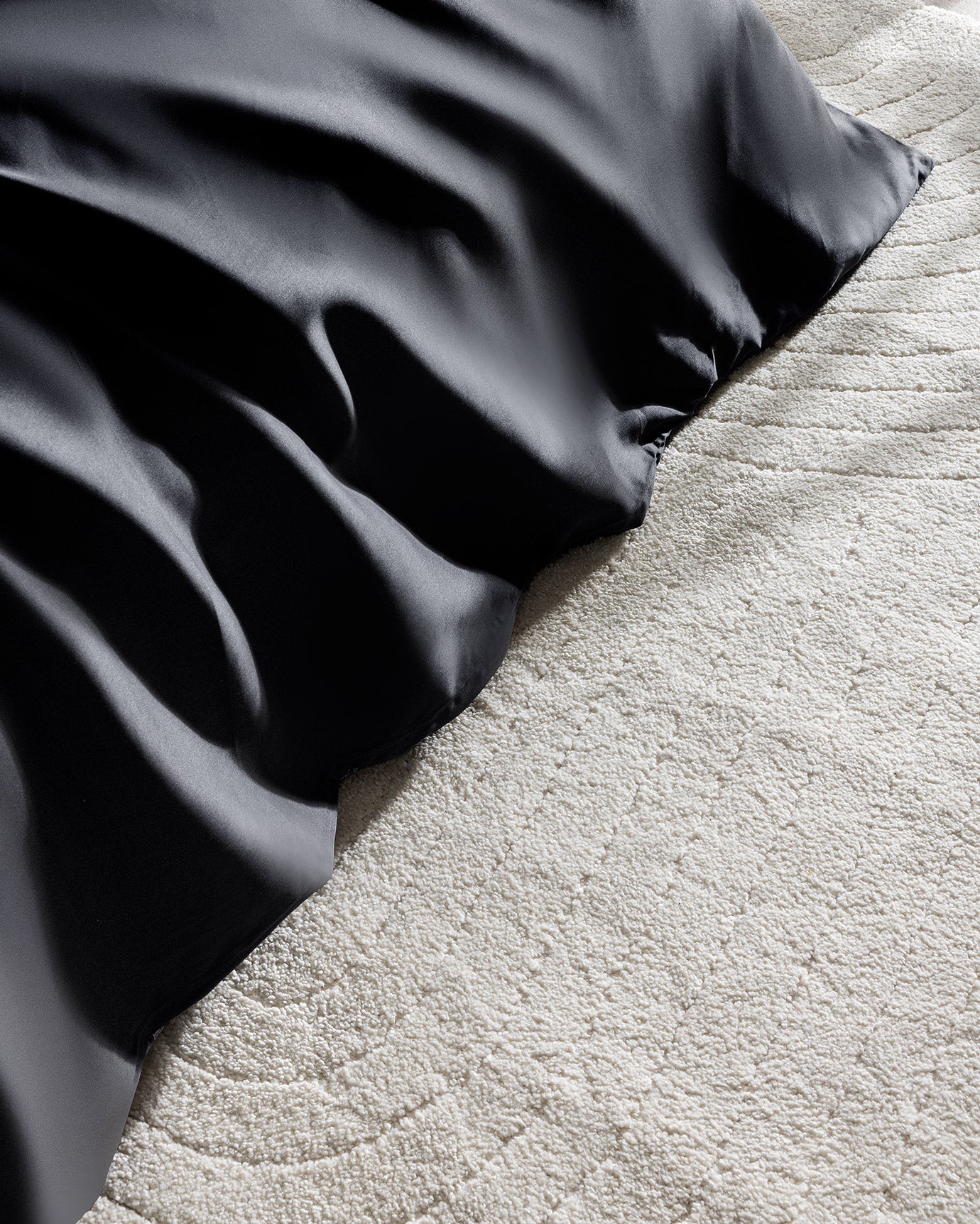 Vachel King Size Printed Satin Duvet Cover Set - Madame Coco JO