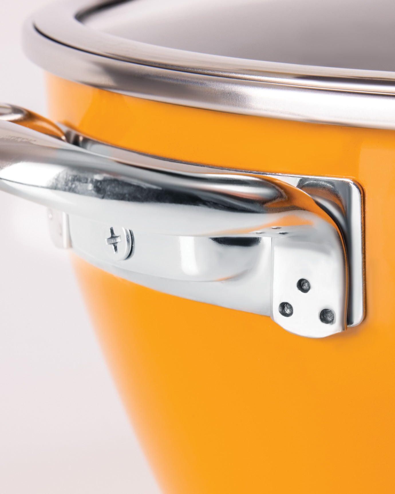 Titanium Enamelled Cookware Set - Madame Coco JO