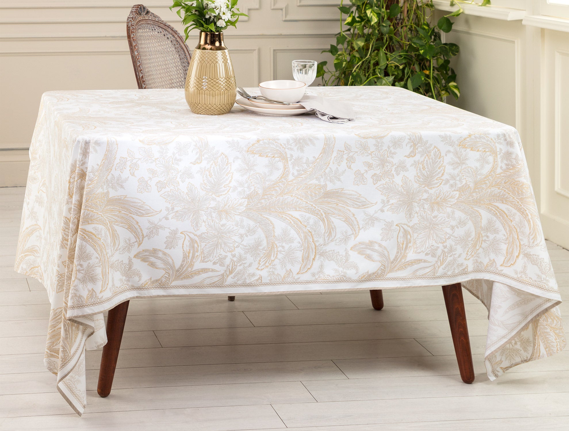 Bernice Polycotton Tablecloth - Madame Coco JO