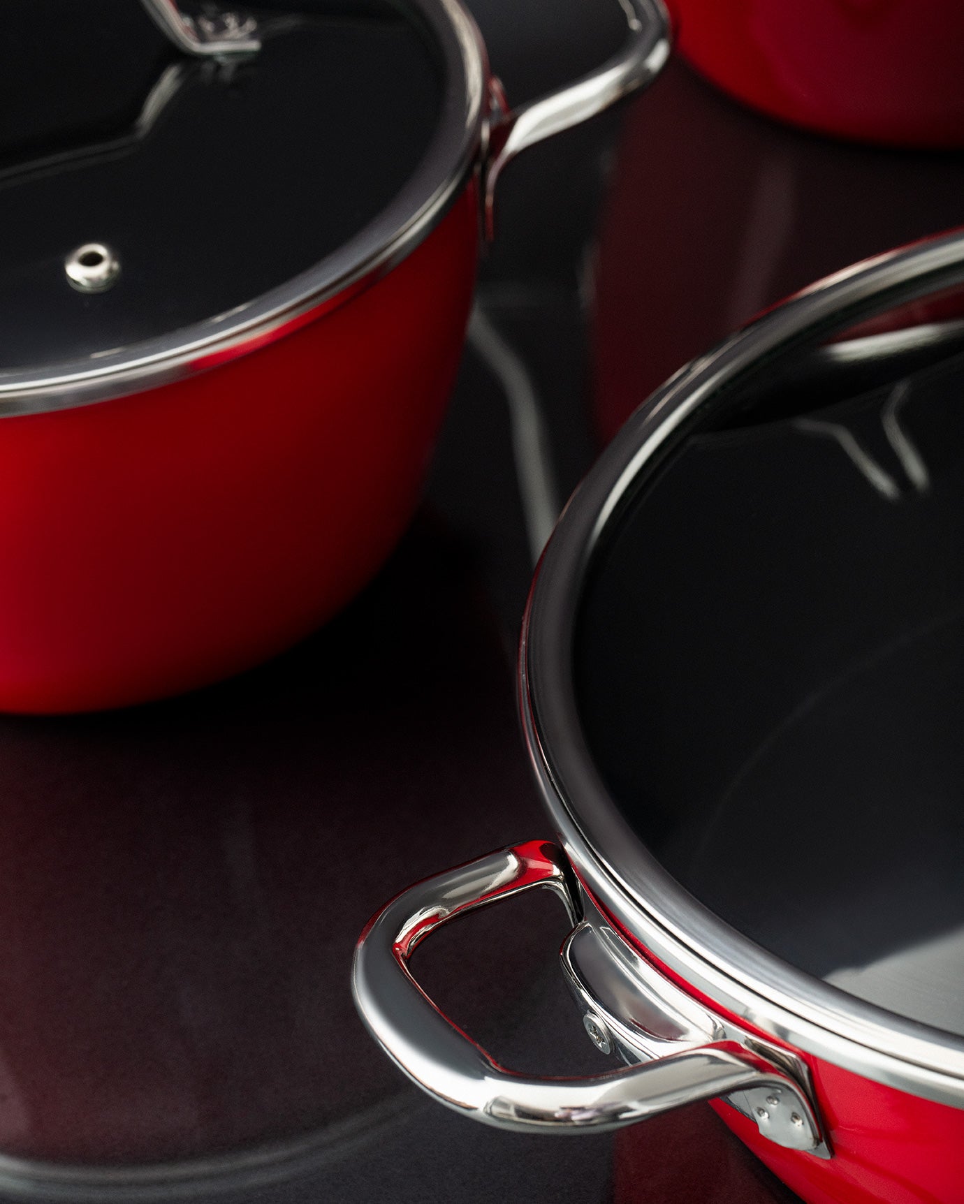 Titanium Enamelled Cookware Set - Madame Coco JO