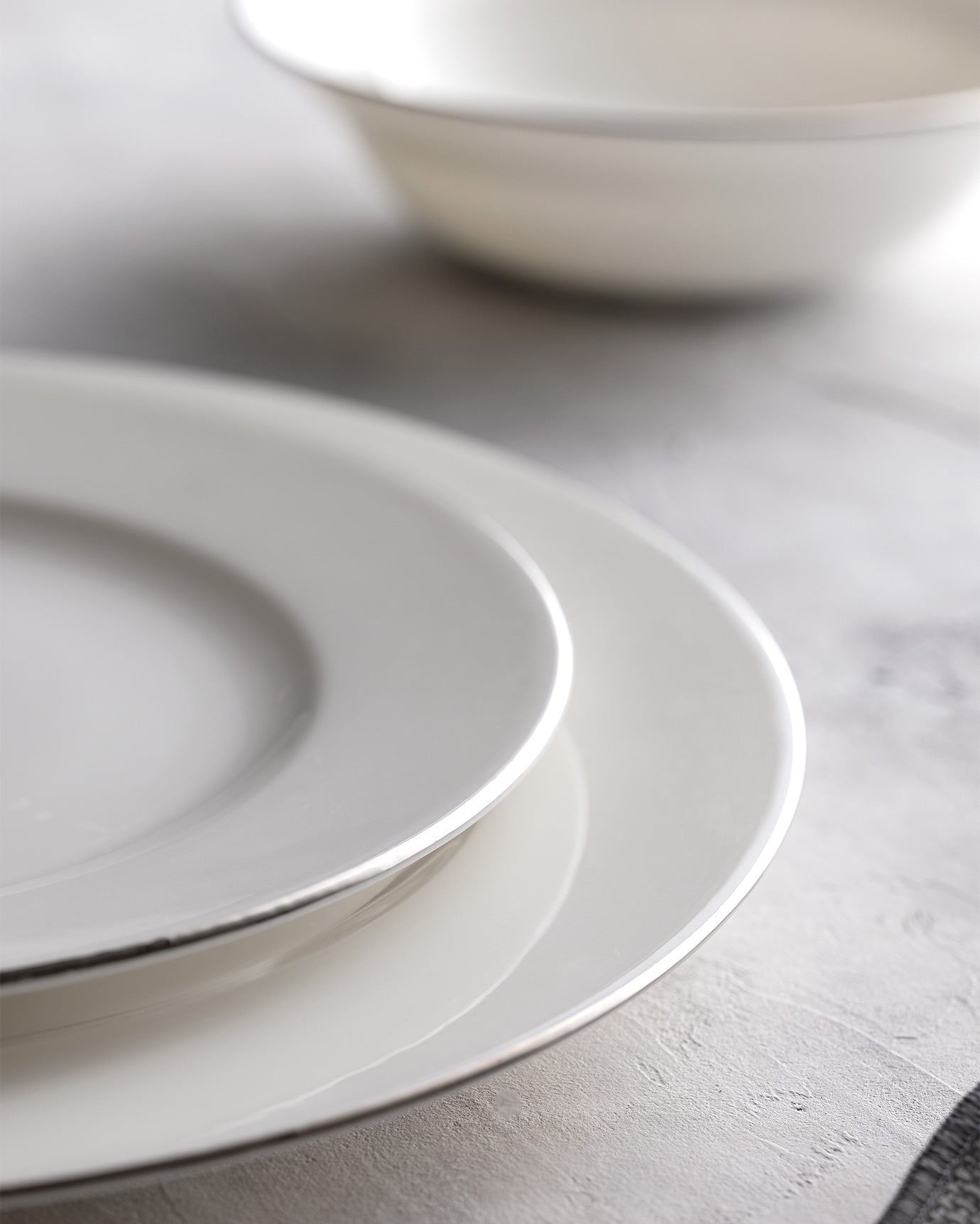 Galena 24 Piece Dinner Set Gold/platinum - Madame Coco JO