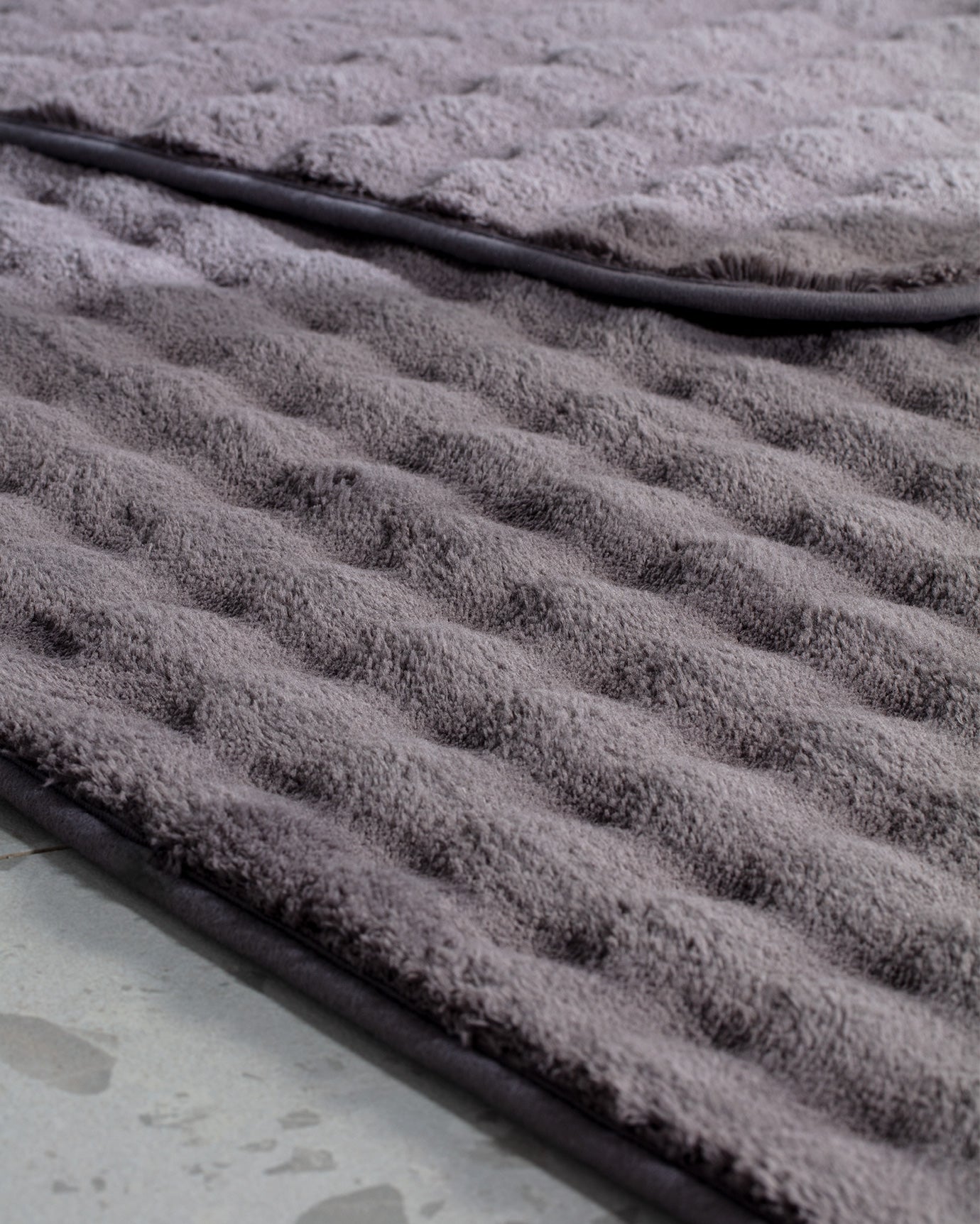Reflet Bubble 2-piece Bath Mat - Madame Coco JO