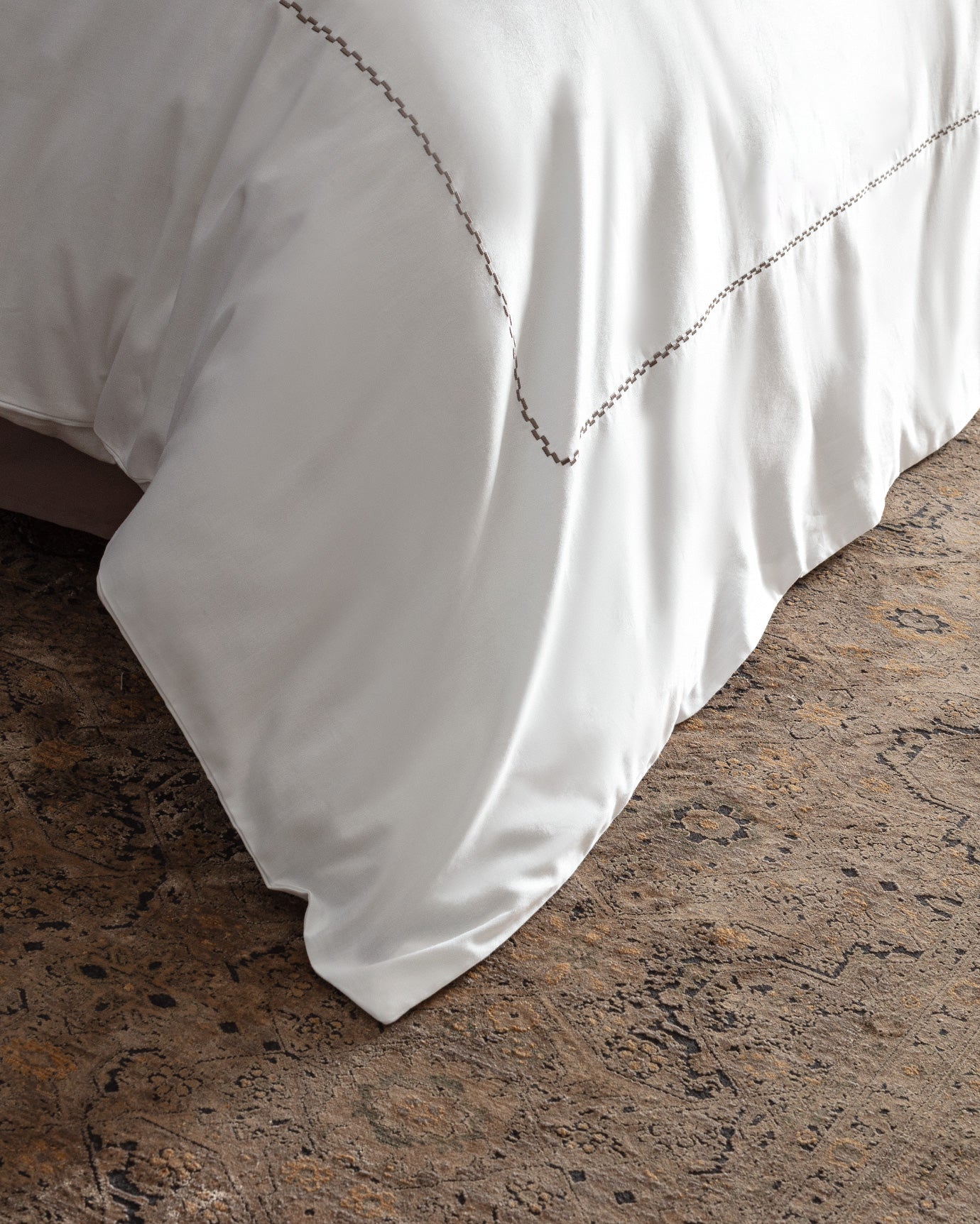 Laila Duvet Cover Set - Embroidered - Satin - Madame Coco JO