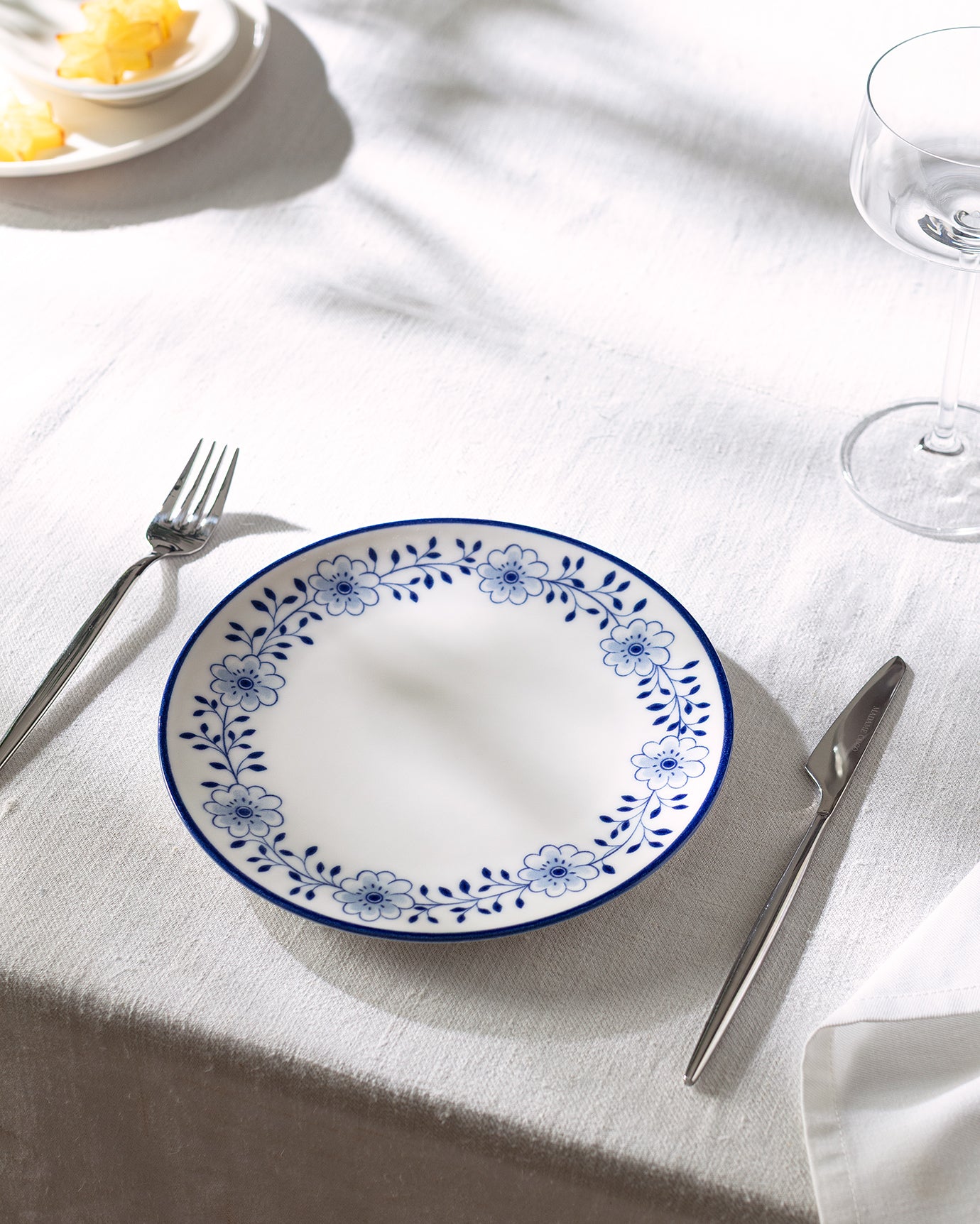 Reve Bleu Floral Cake Plate - Madame Coco JO