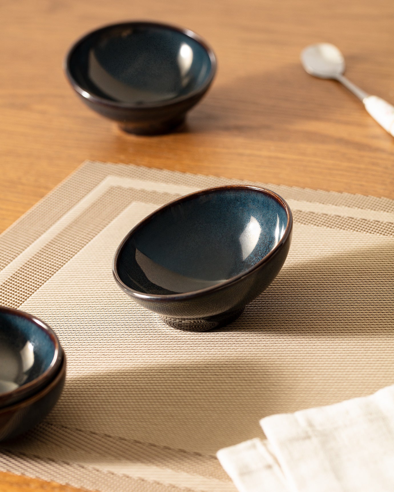 Amorphe Bowl 9 Cm - Madame Coco JO