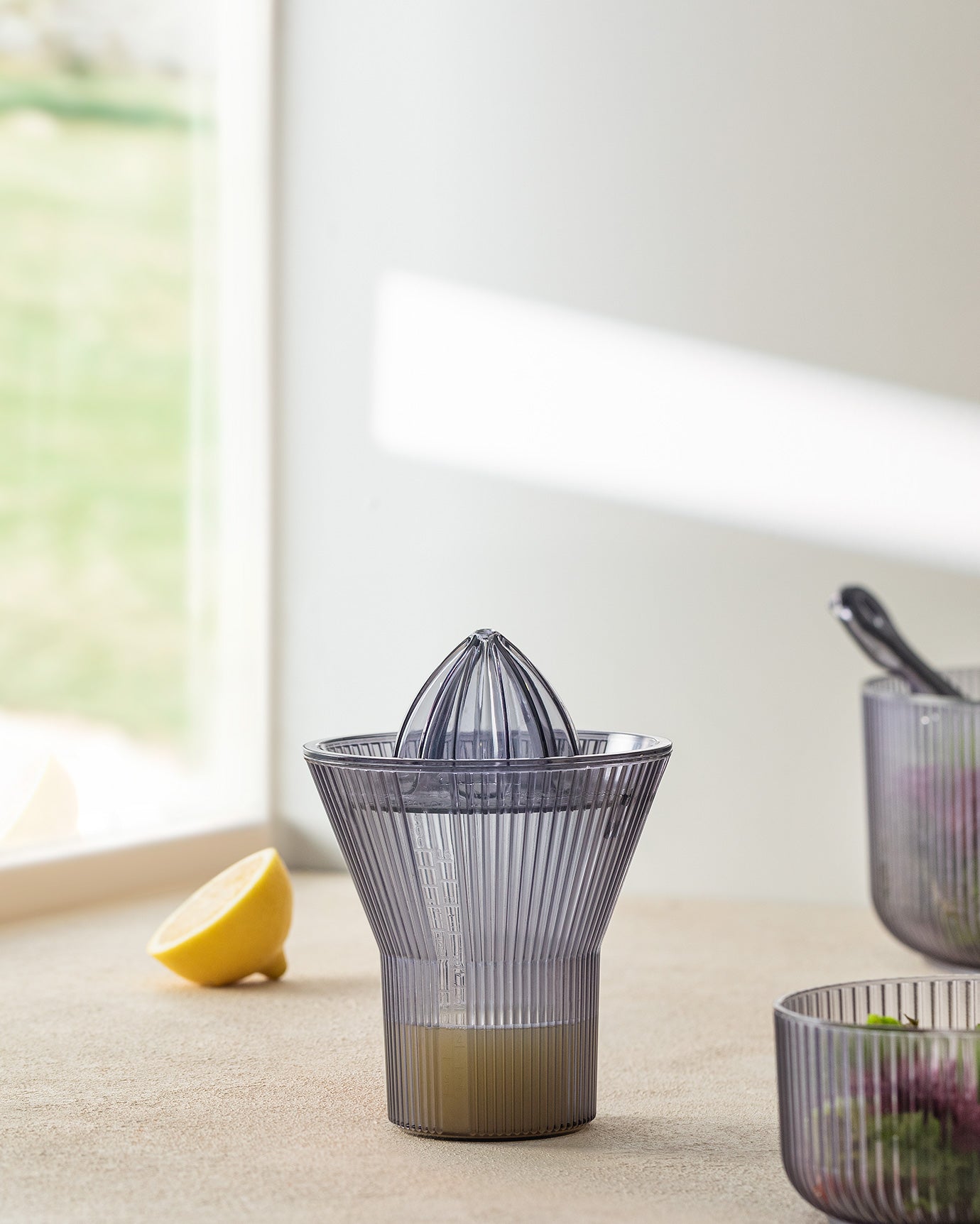 Henric Lemon Squeezer - Madame Coco JO