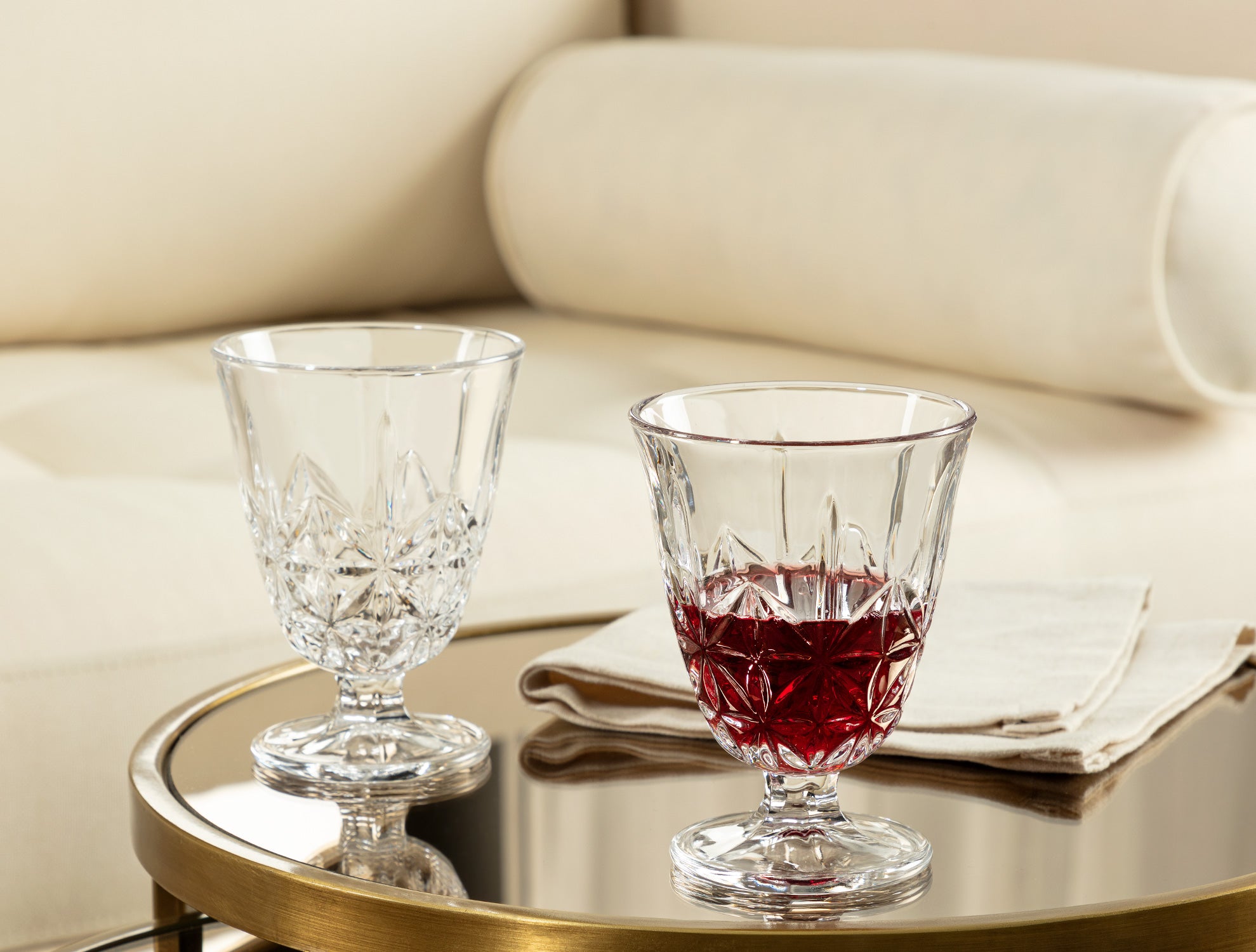 Estee 4-piece Footed Glass Set - Madame Coco JO