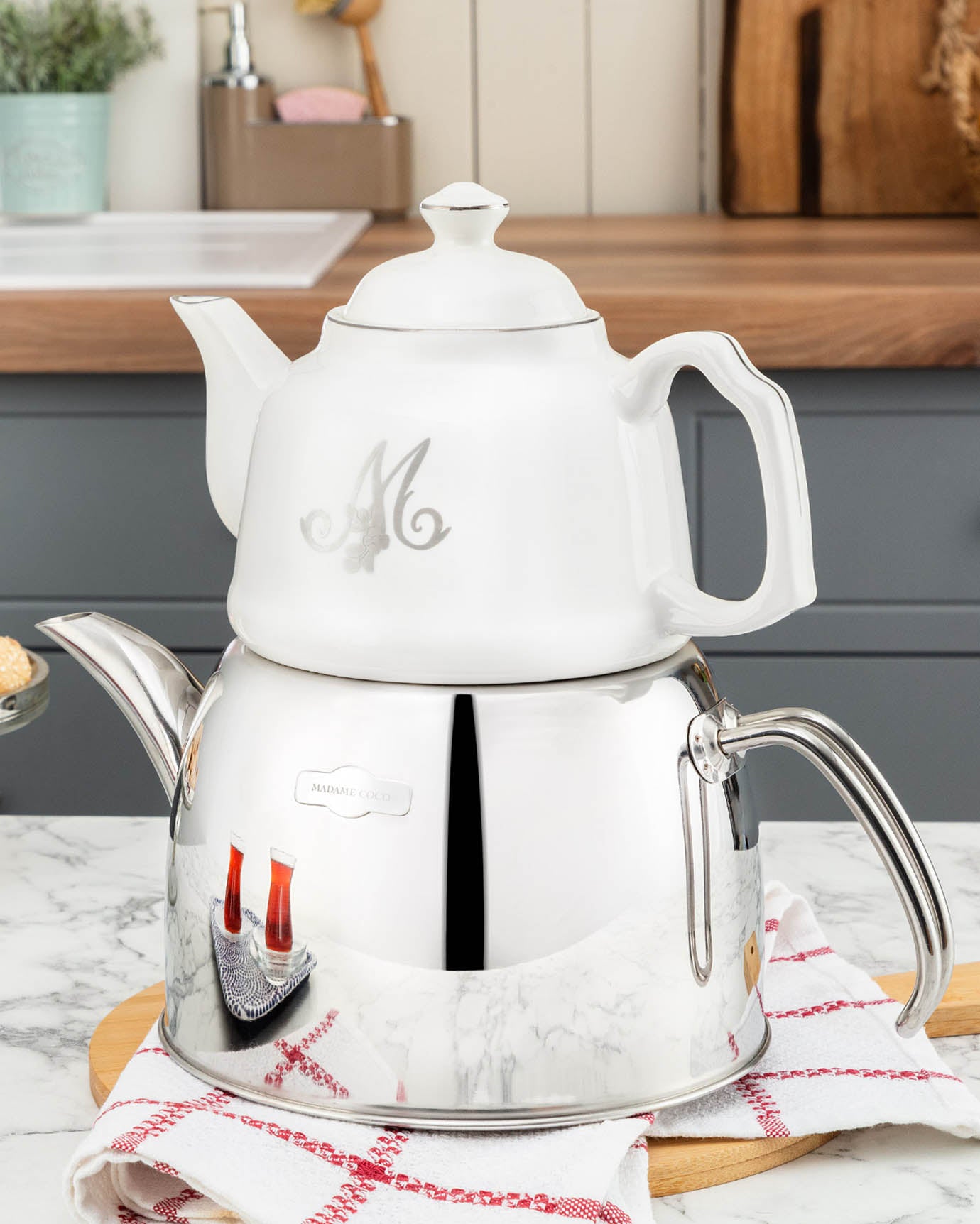 Silvian Teapot - Madame Coco JO